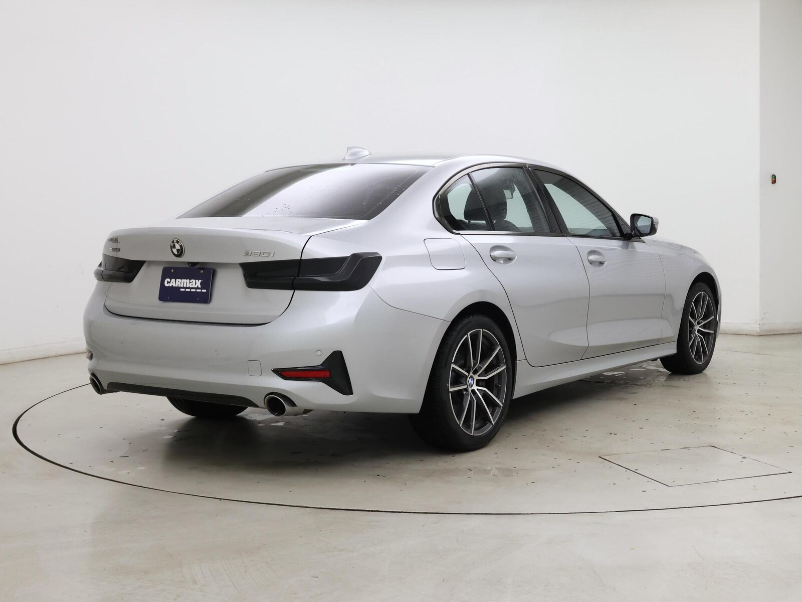 2021 BMW 3 Series 330i - Photo 9