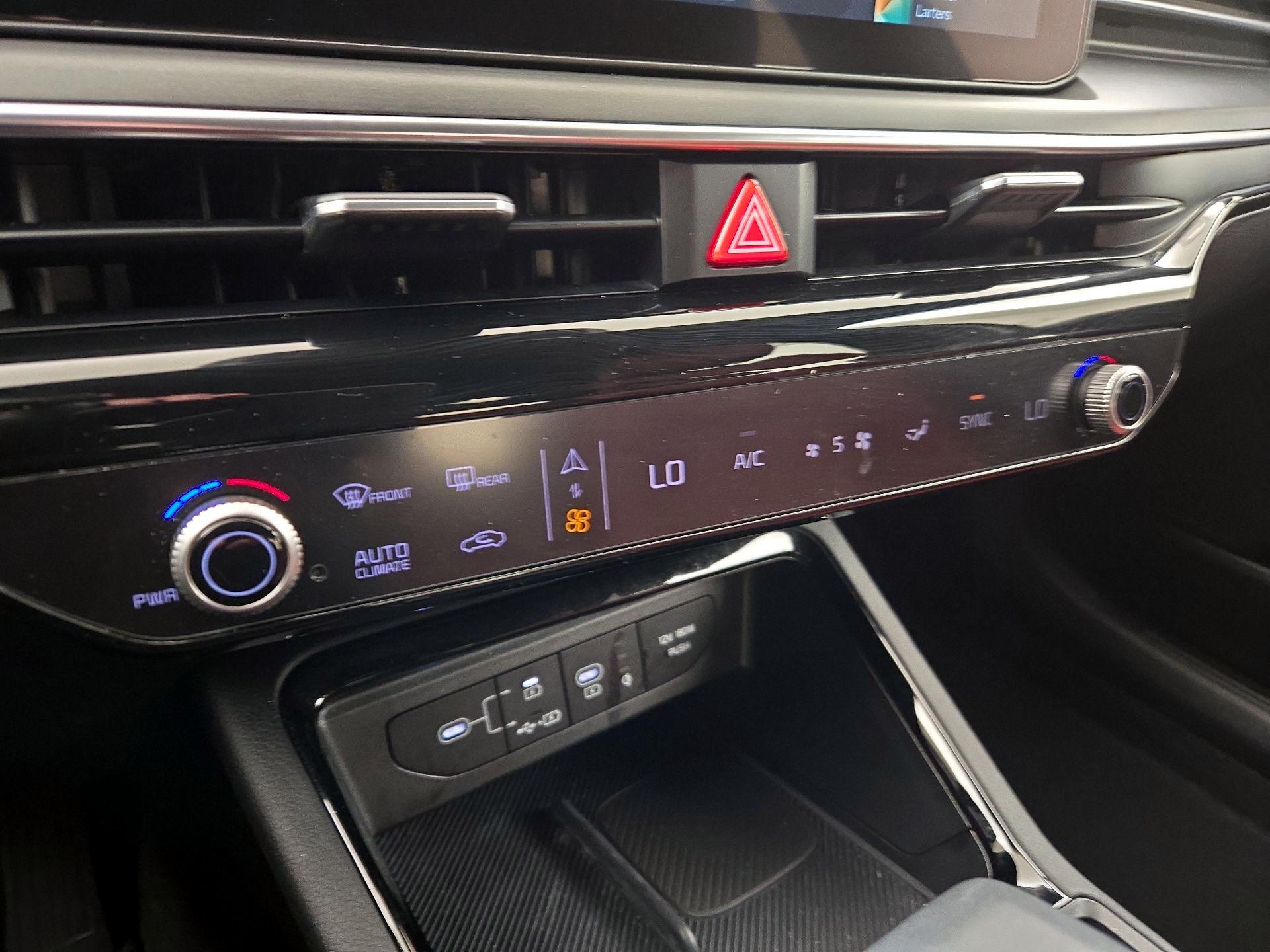 Thumbnail: 2025 Kia K5 - 16