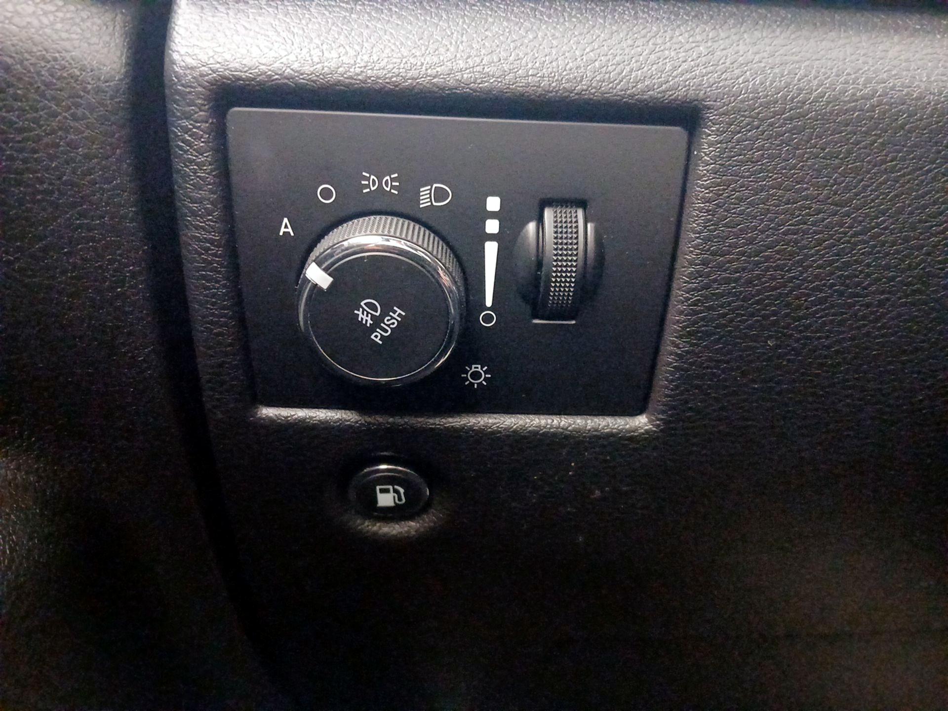 Thumbnail: 2020 Jeep Grand Cherokee - 13