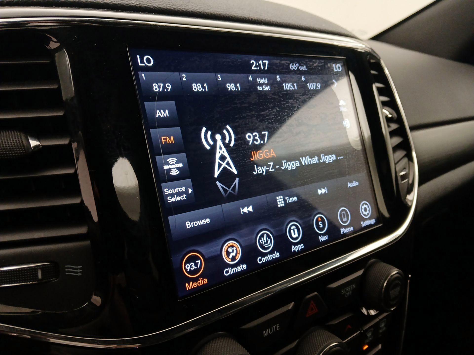 Thumbnail: 2020 Jeep Grand Cherokee - 16