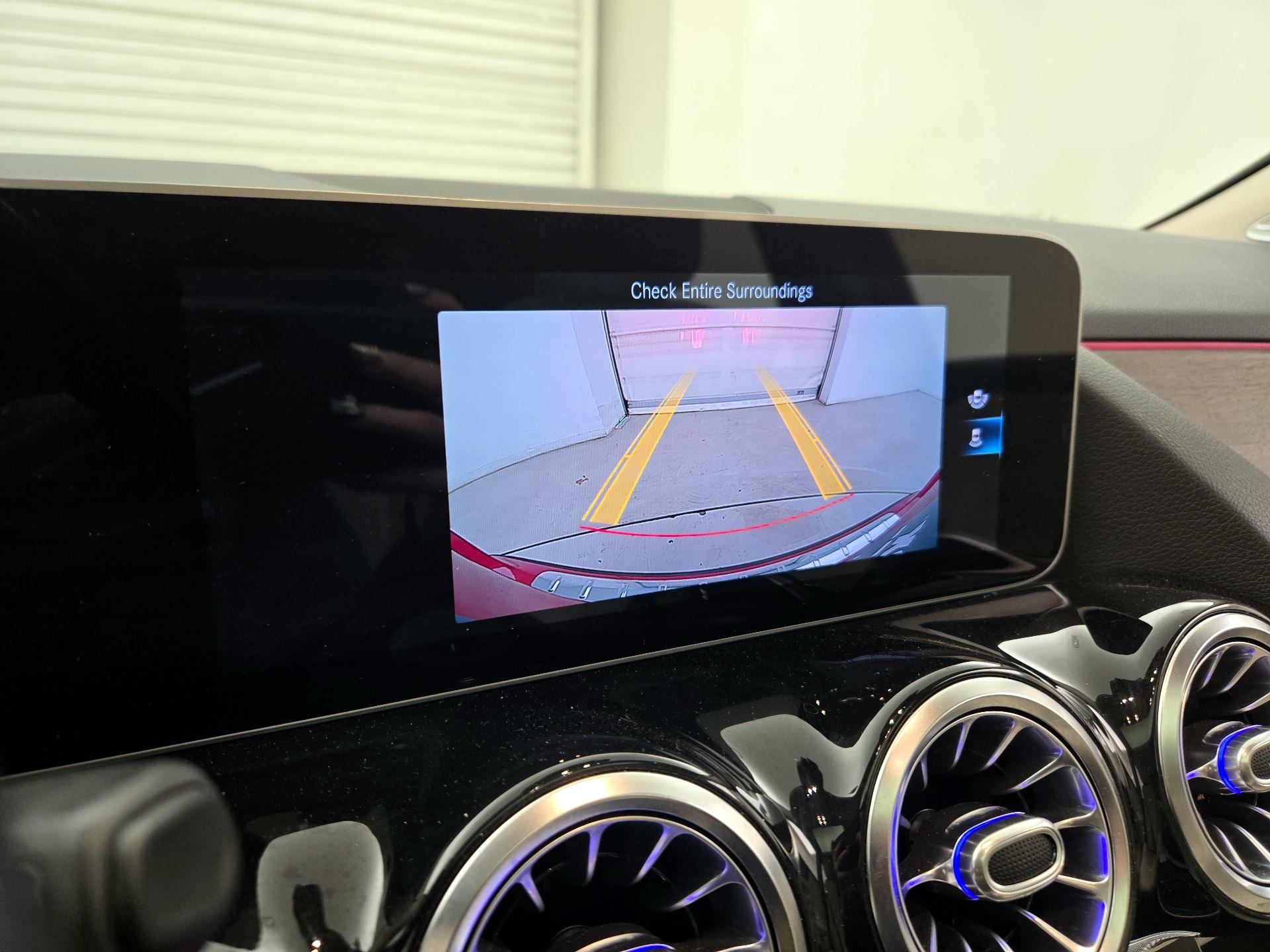 Thumbnail: 2021 Mercedes-Benz GLA - 14