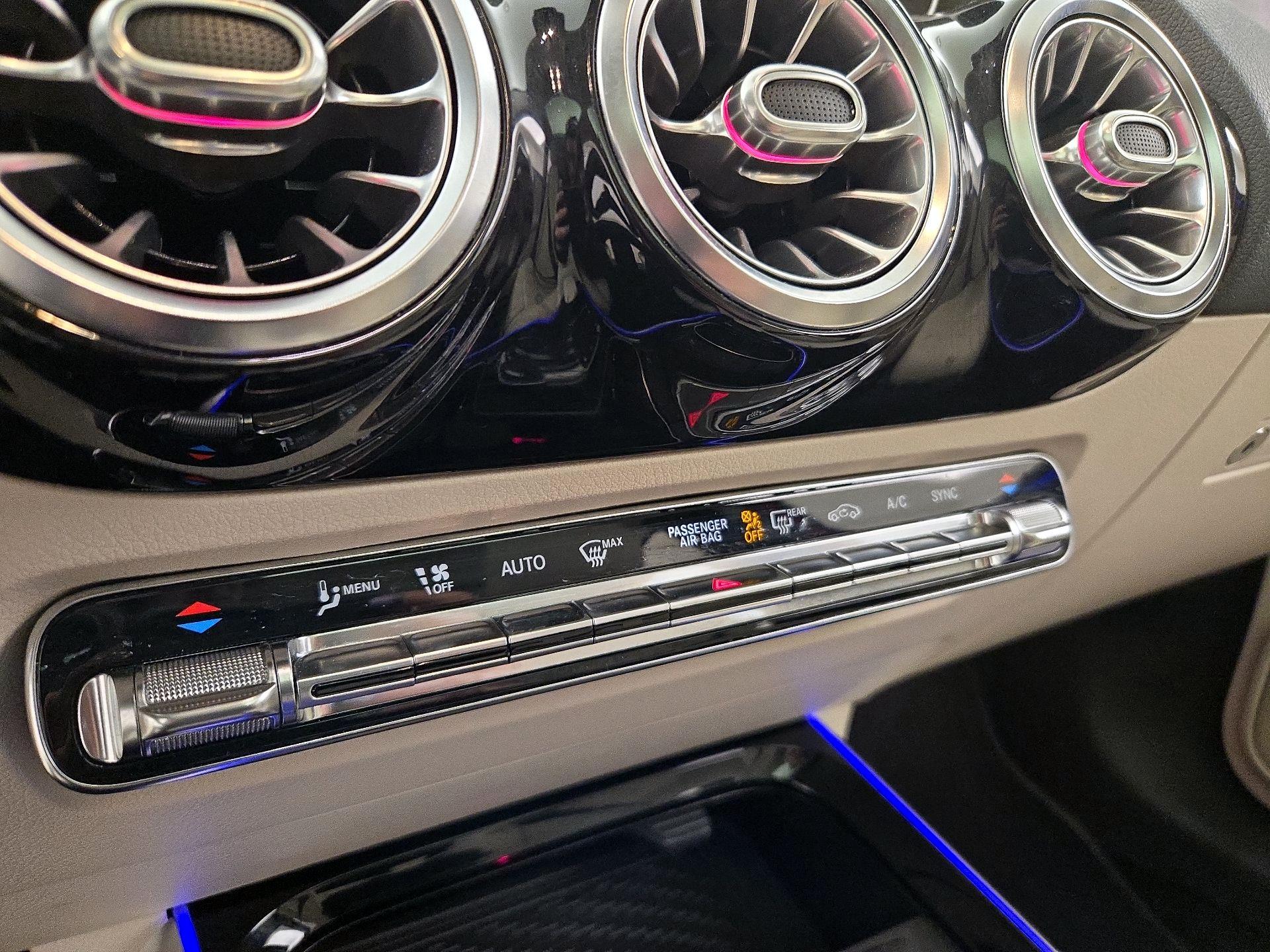 Thumbnail: 2021 Mercedes-Benz GLA - 16