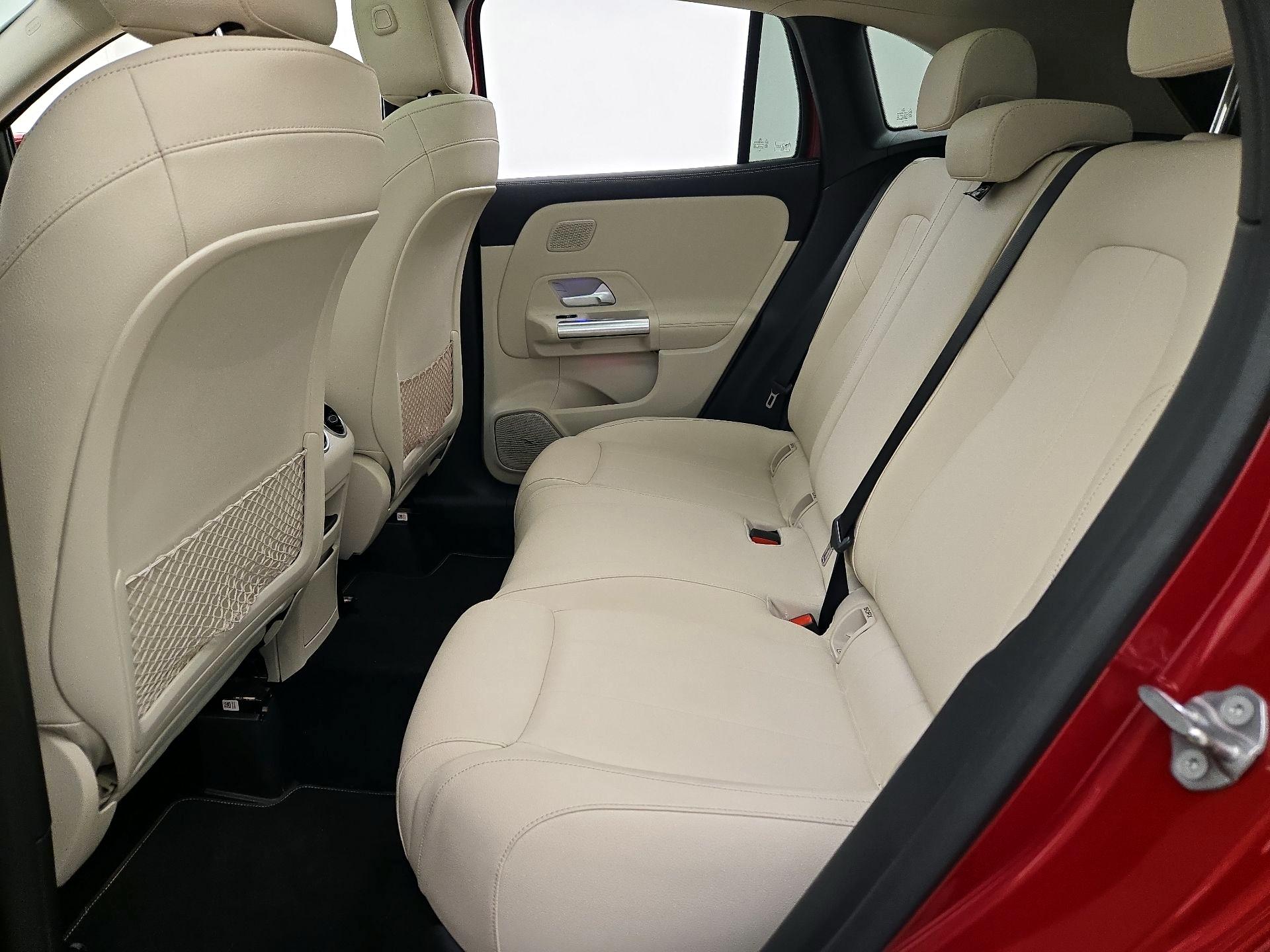 Thumbnail: 2021 Mercedes-Benz GLA - 19