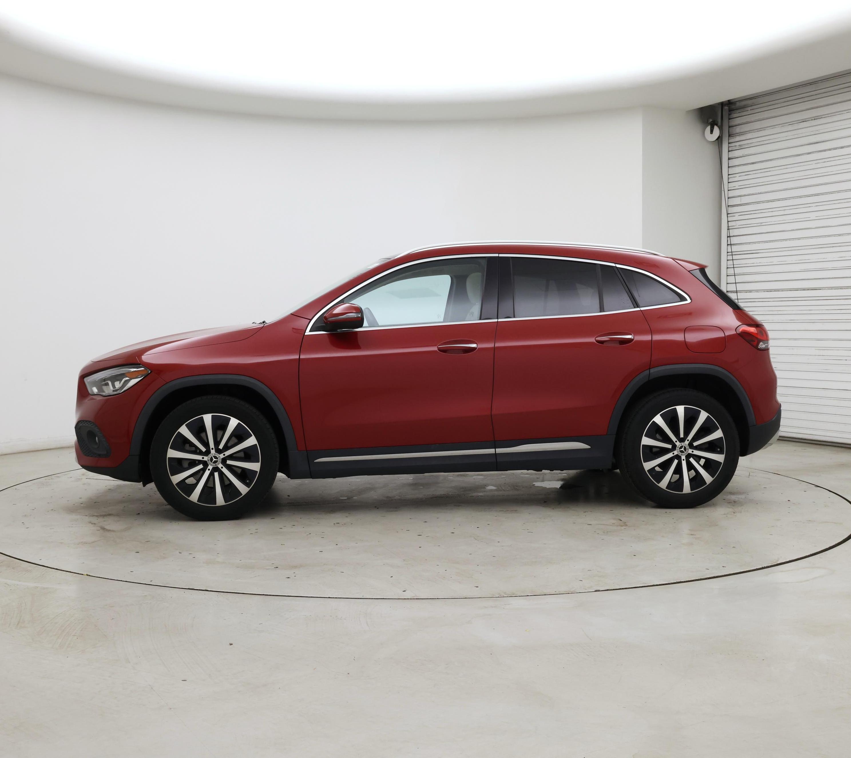 Thumbnail: 2021 Mercedes-Benz GLA - 3