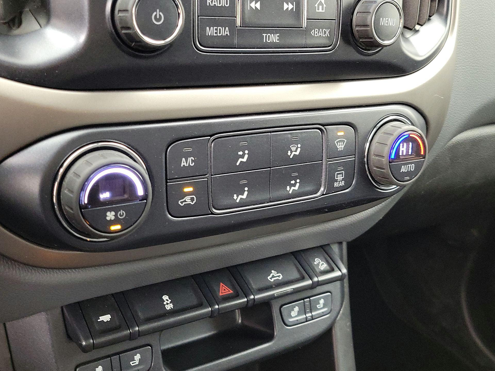 Thumbnail: 2017 Chevrolet Colorado - 16