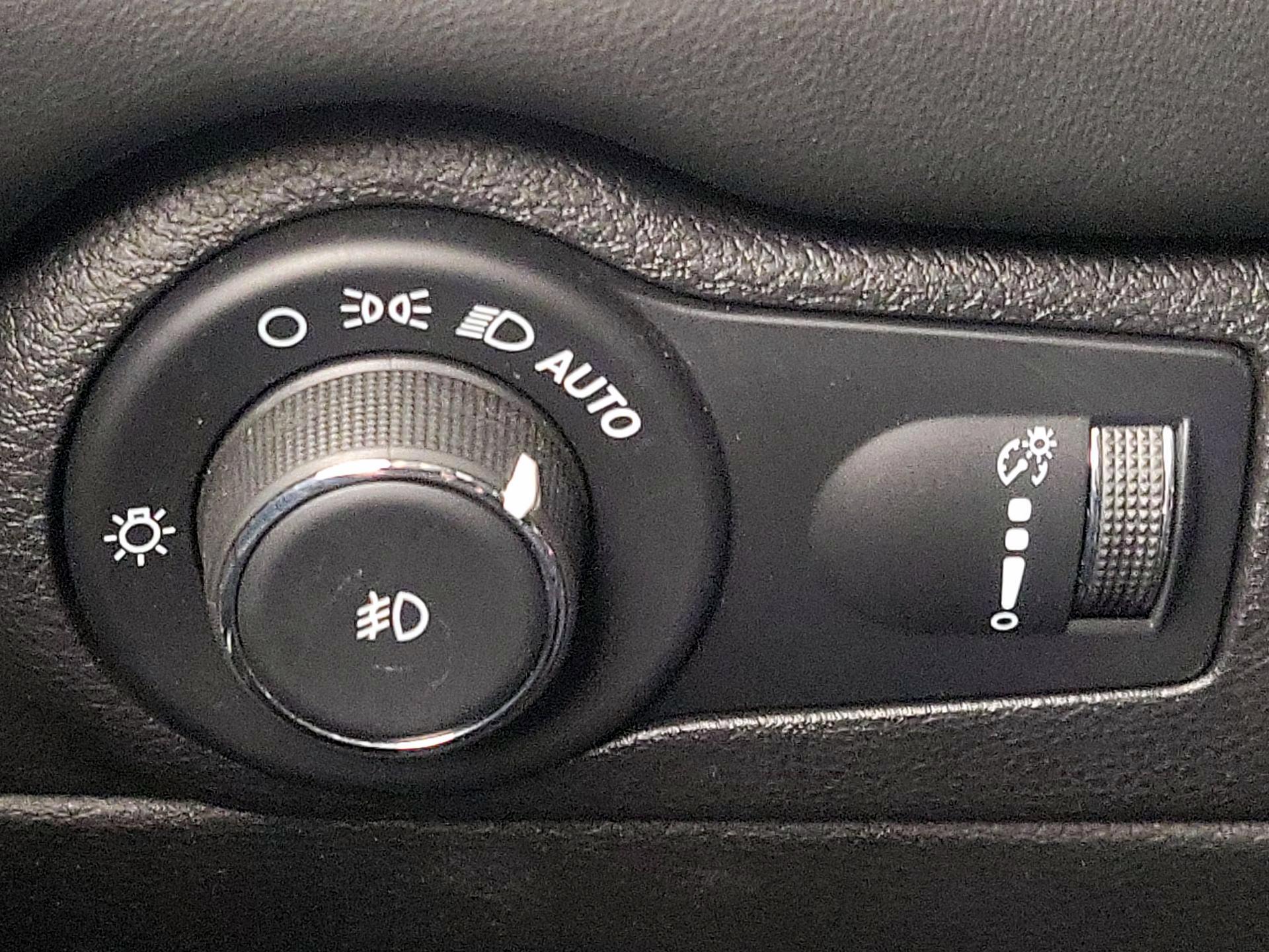 Thumbnail: 2021 Dodge Durango - 13