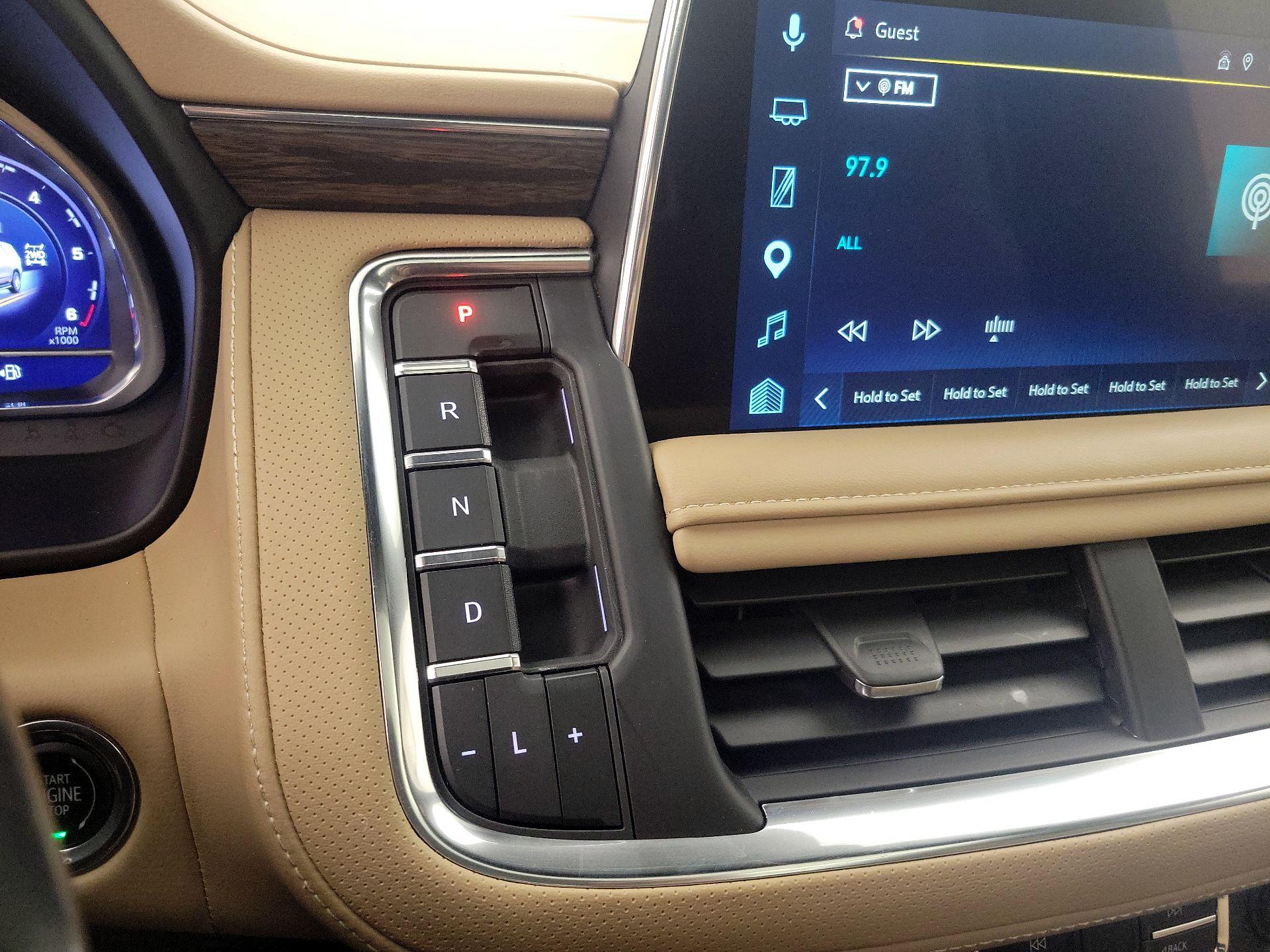 Thumbnail: 2023 Chevrolet Tahoe - 17