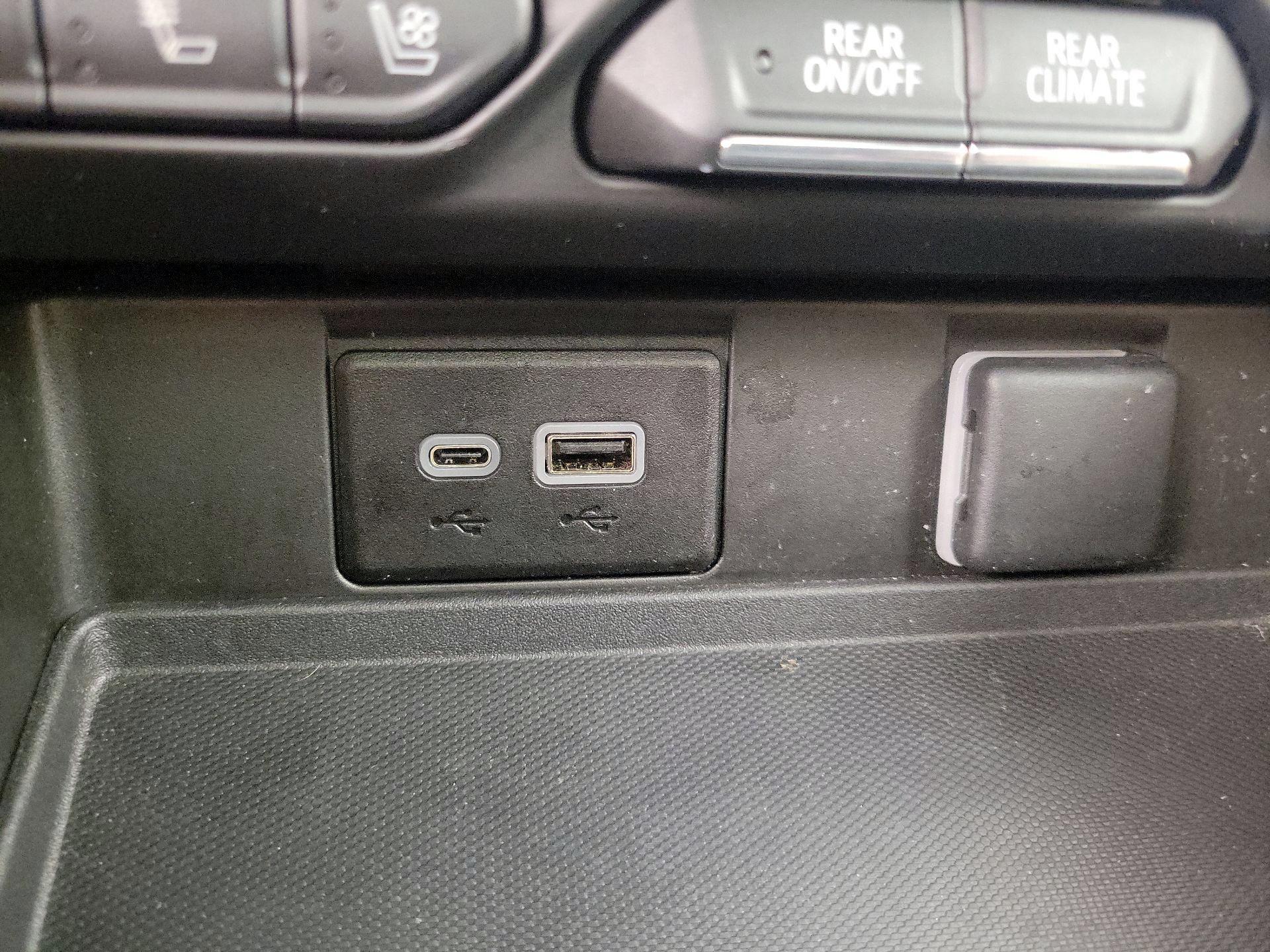 Thumbnail: 2023 Chevrolet Tahoe - 18