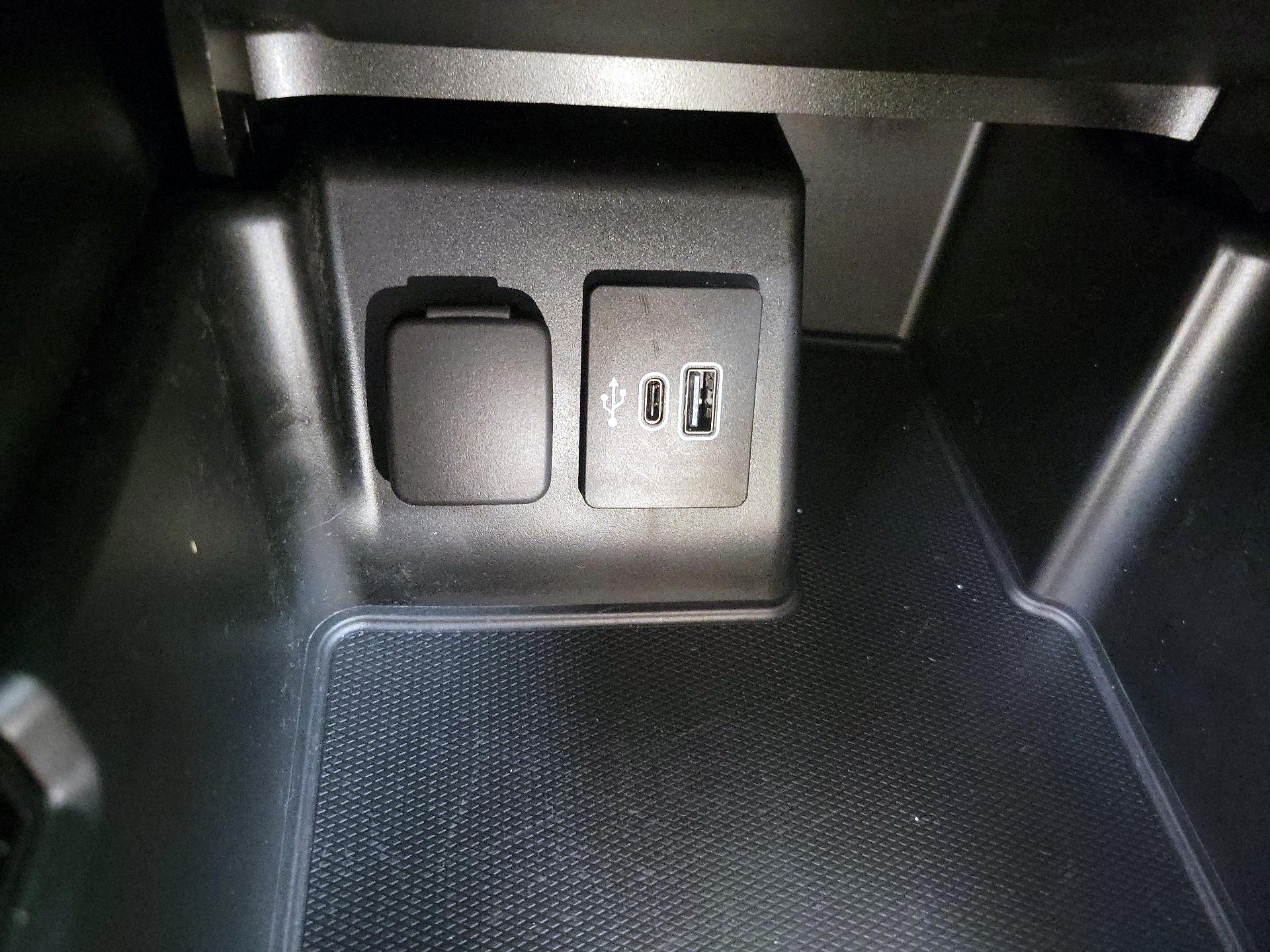 Thumbnail: 2025 Ford Explorer - 19