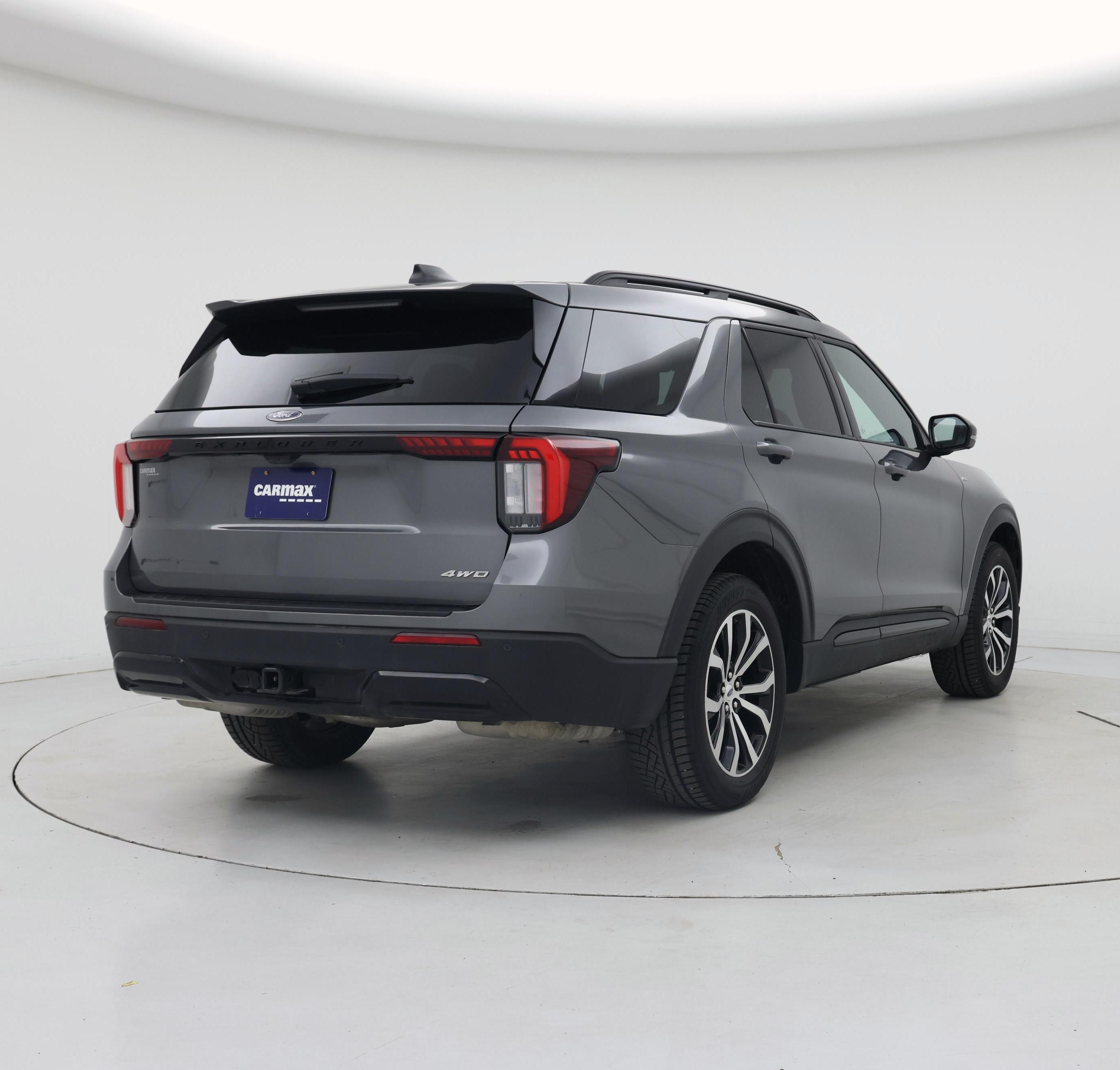 Thumbnail: 2025 Ford Explorer - 8