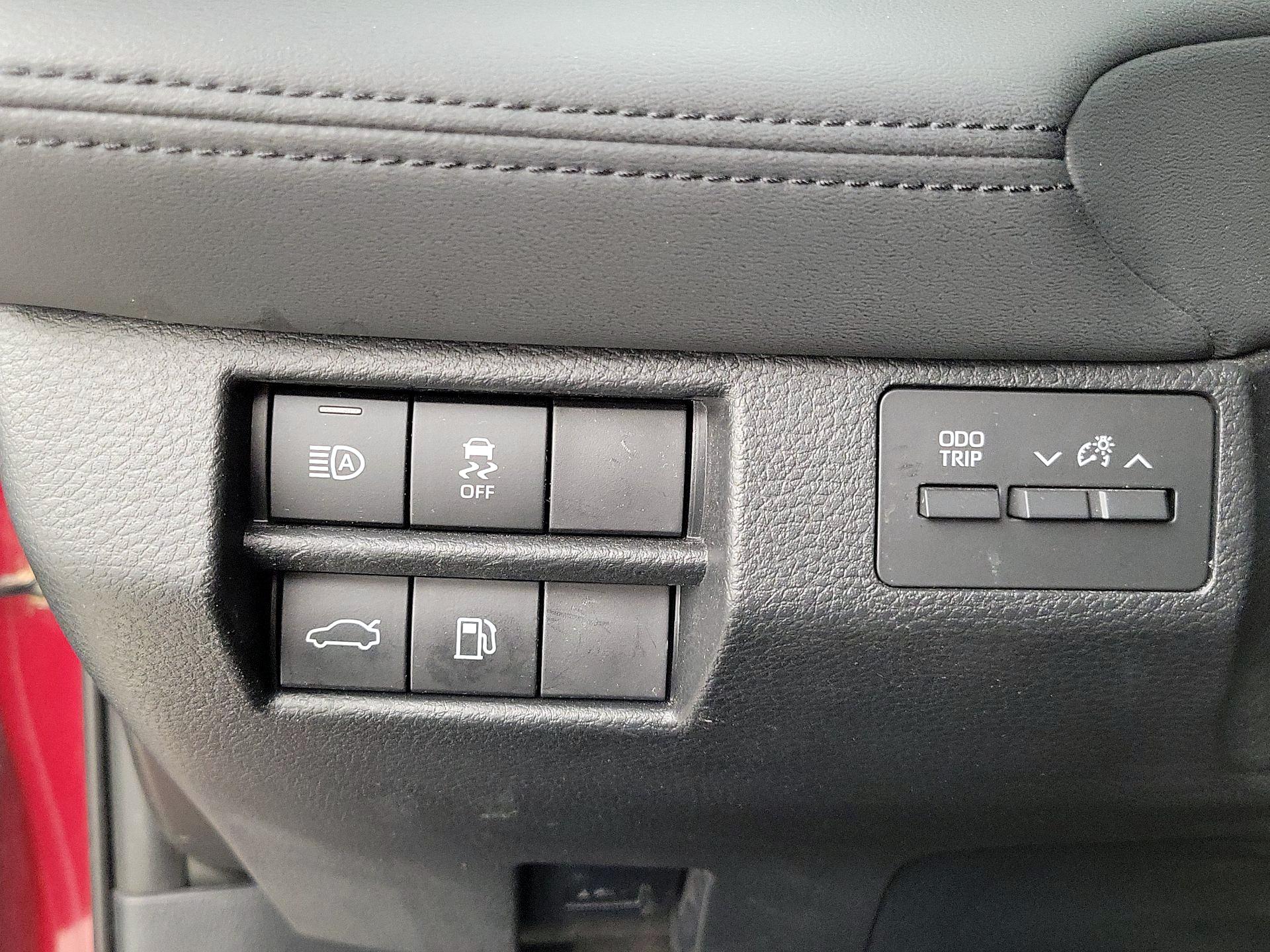 Thumbnail: 2019 Toyota Avalon - 13