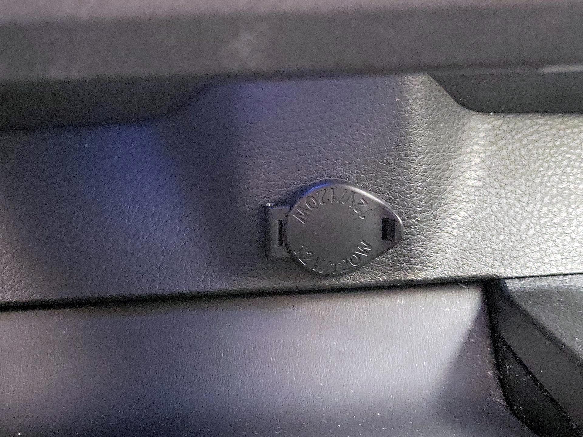 Thumbnail: 2019 Toyota Avalon - 18