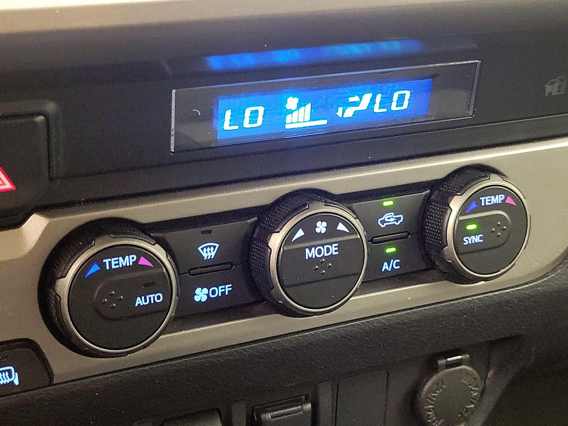 Thumbnail: 2021 Toyota Tacoma - 16