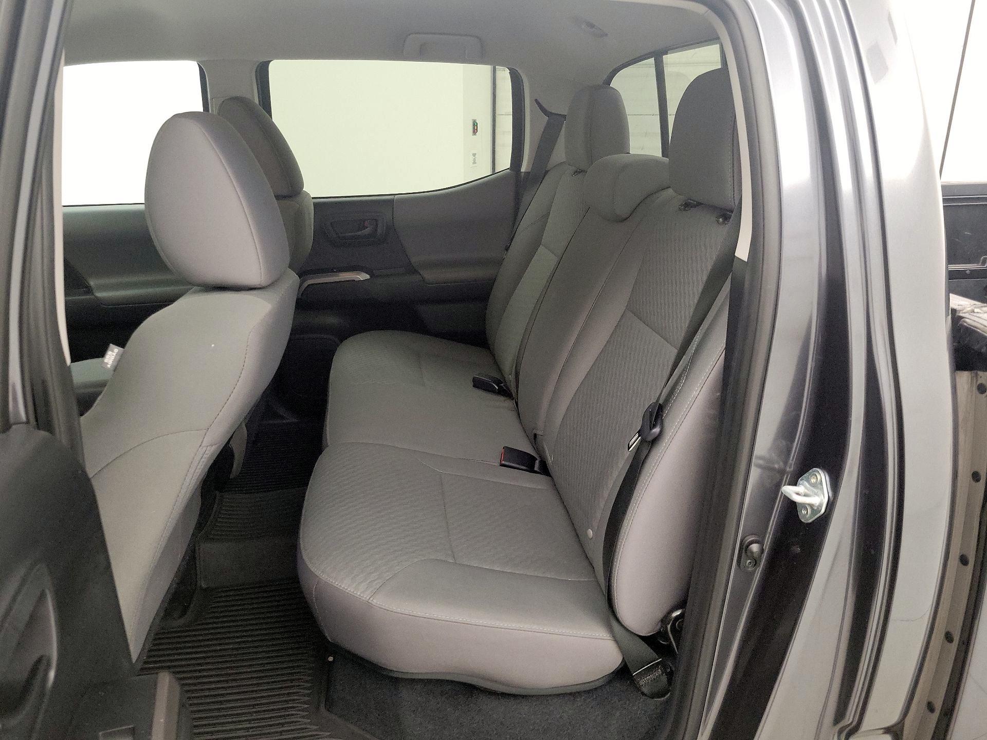 Thumbnail: 2021 Toyota Tacoma - 19