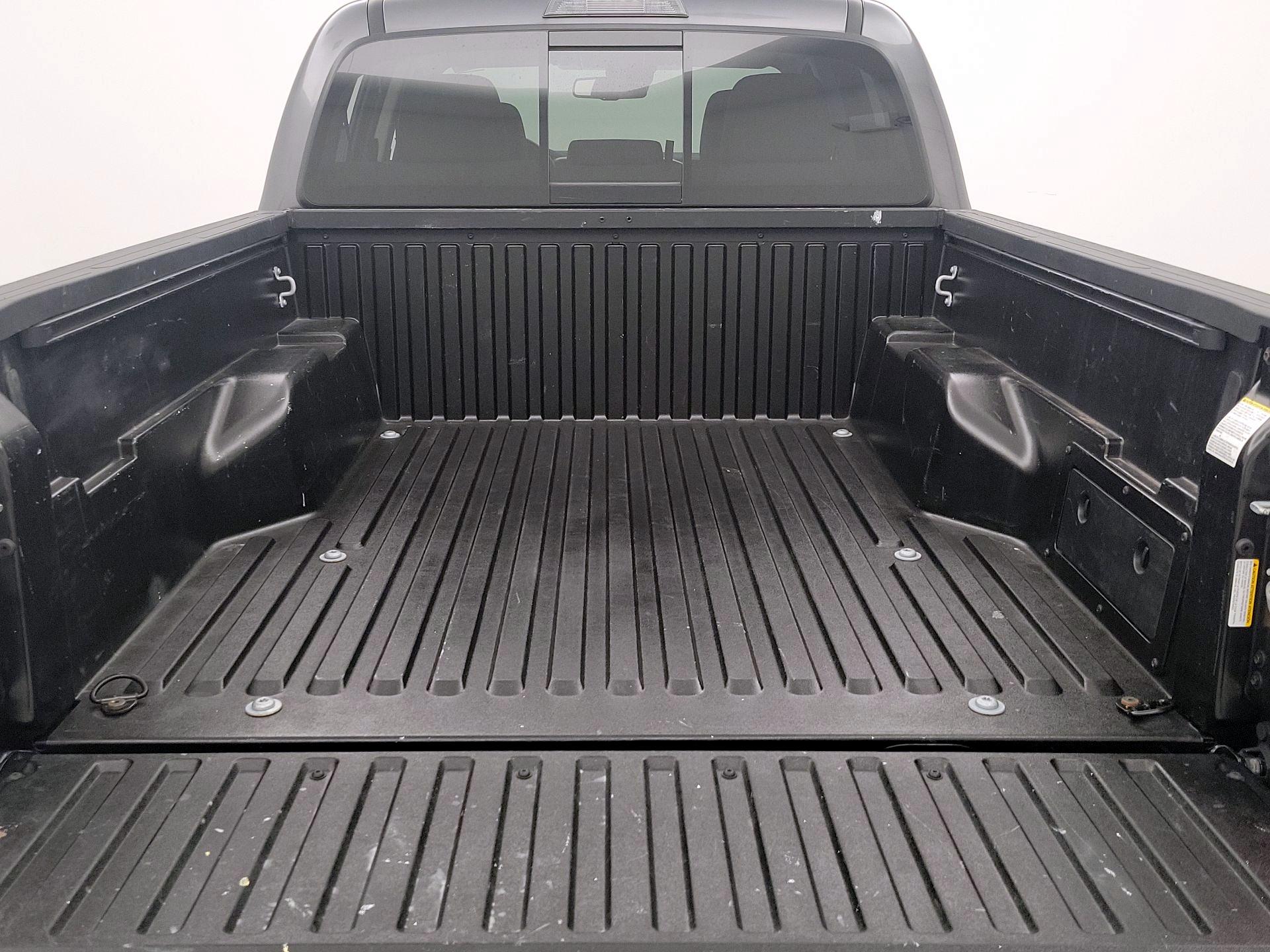 Thumbnail: 2021 Toyota Tacoma - 20