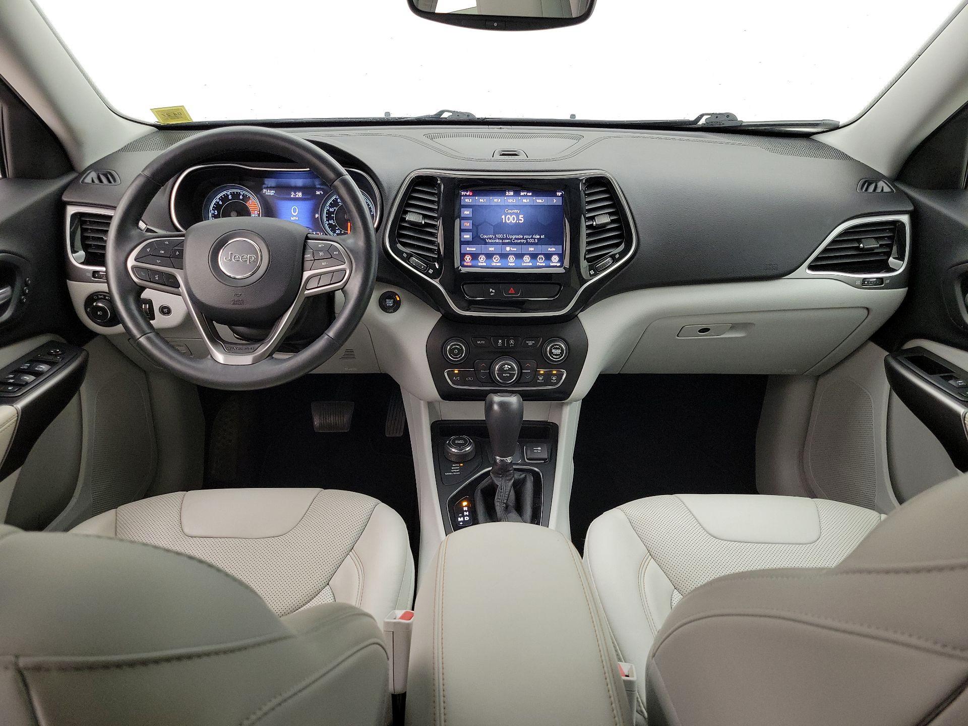 Thumbnail: 2019 Jeep Cherokee - 9