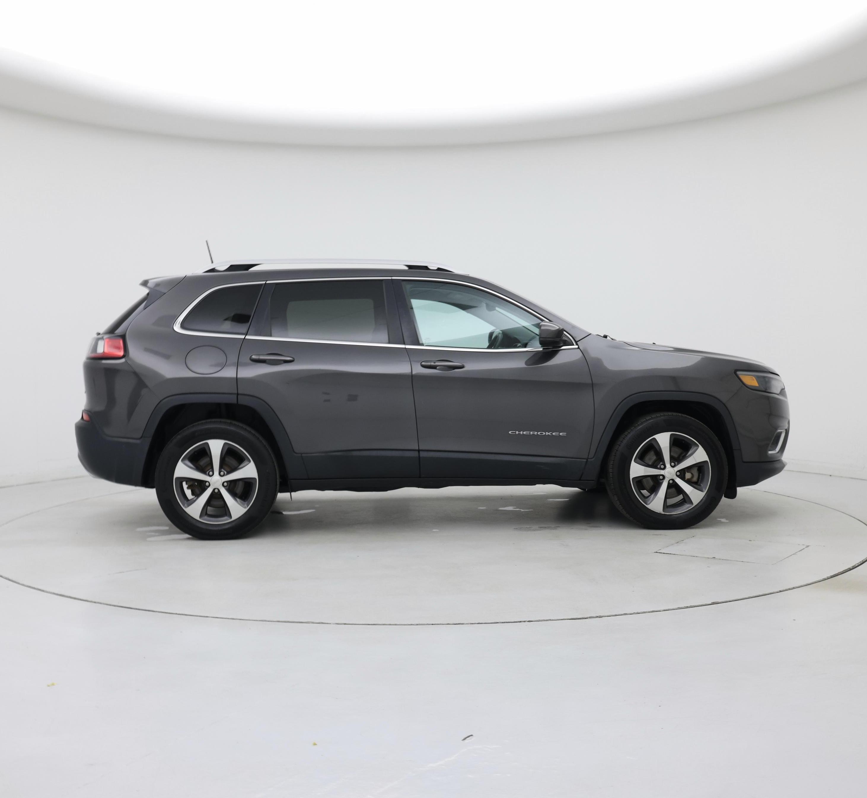 Thumbnail: 2019 Jeep Cherokee - 7