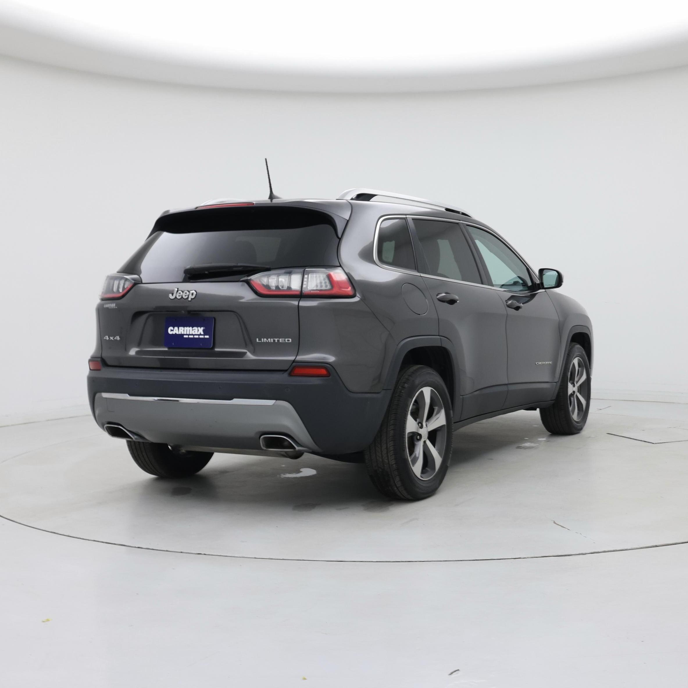Thumbnail: 2019 Jeep Cherokee - 8
