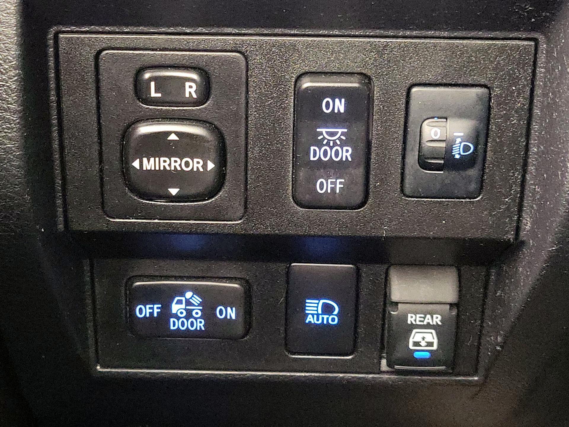 Thumbnail: 2020 Toyota Tundra - 13