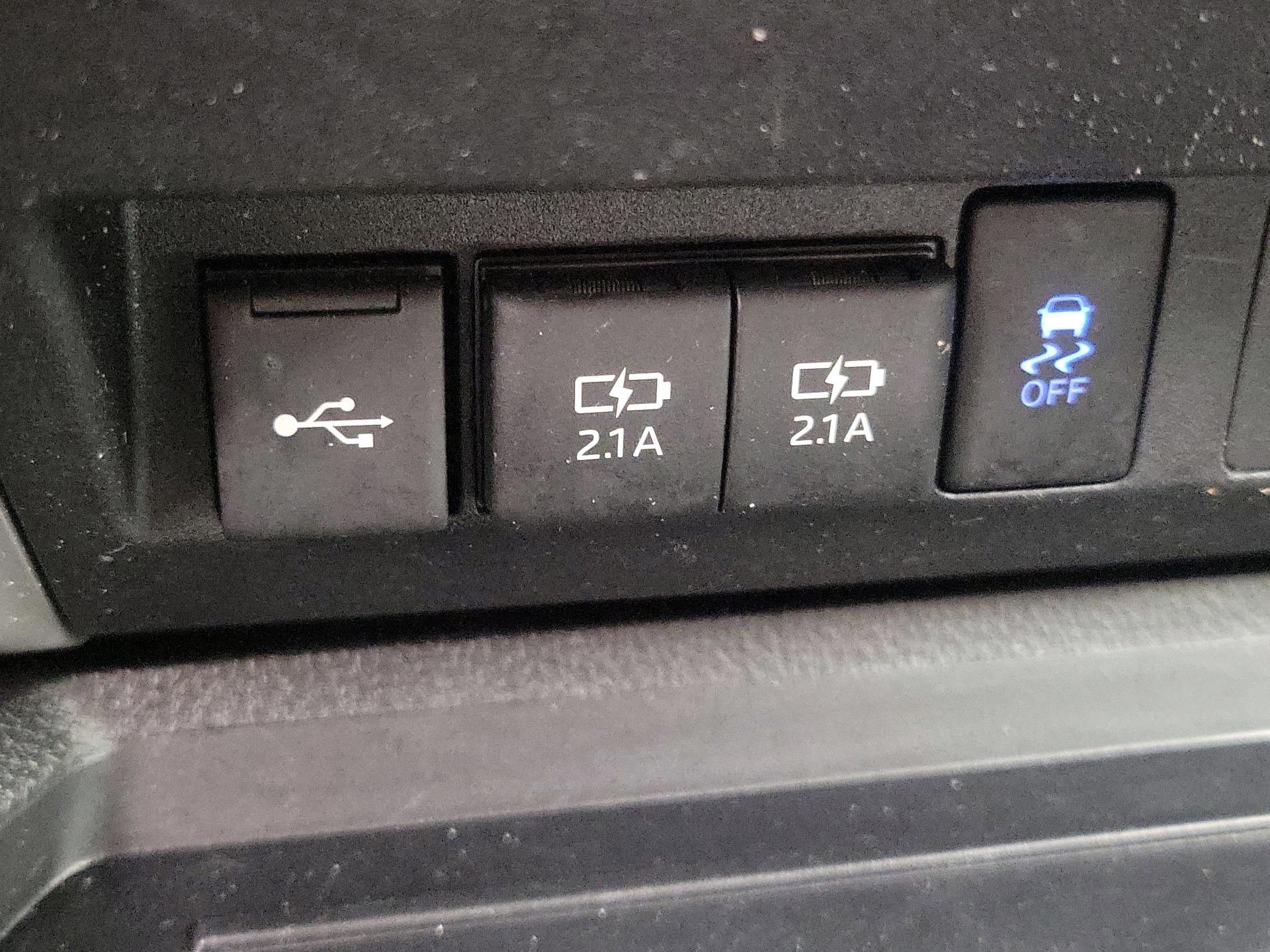 Thumbnail: 2020 Toyota Tundra - 19