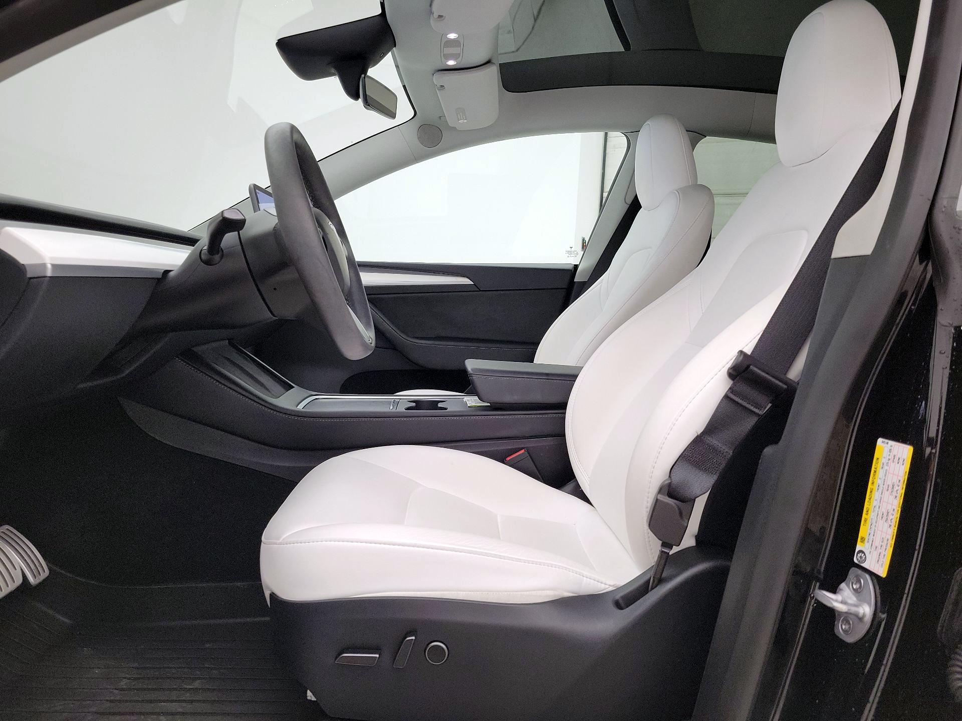 Thumbnail: 2023 Tesla Model Y - 11