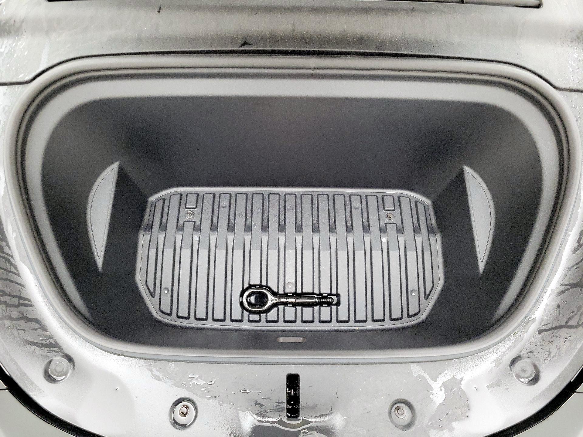 Thumbnail: 2023 Tesla Model Y - 19