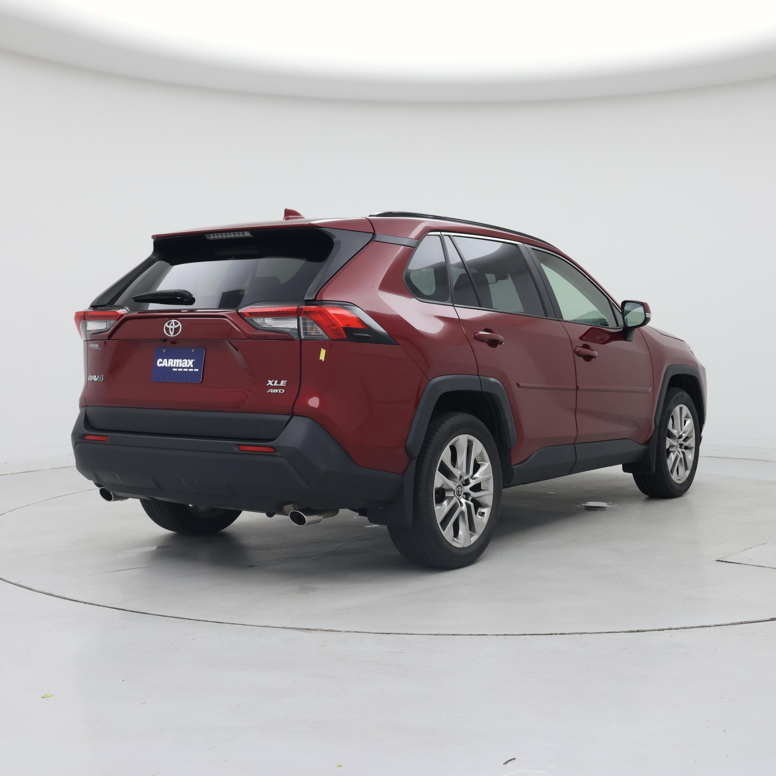 Thumbnail: 2019 Toyota RAV4 - 8