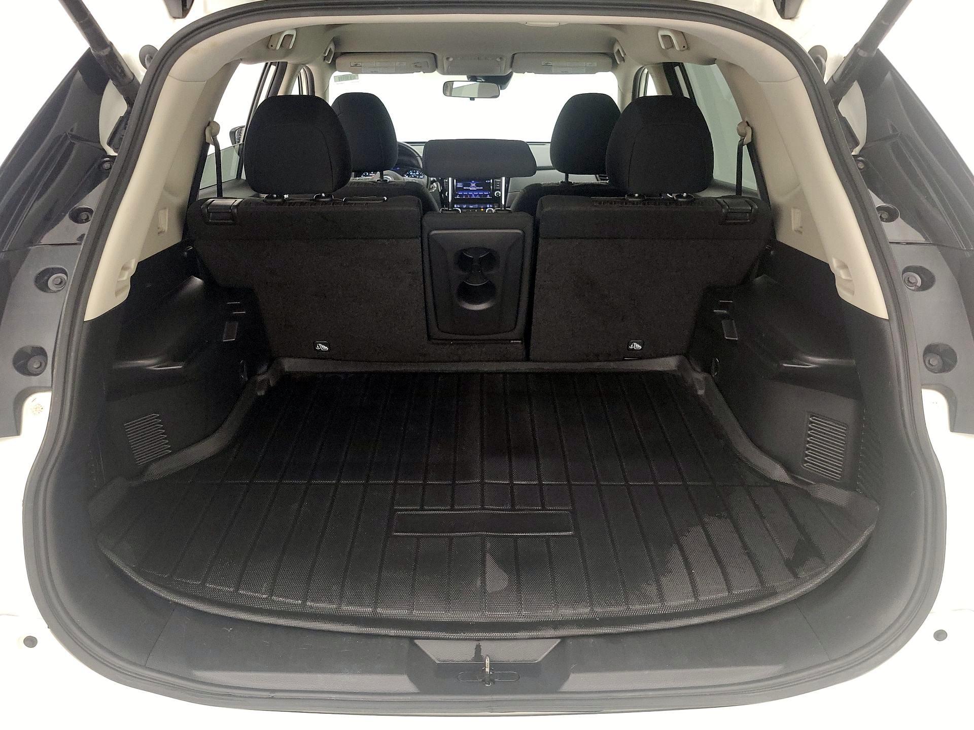 Thumbnail: 2020 Nissan Rogue - 20