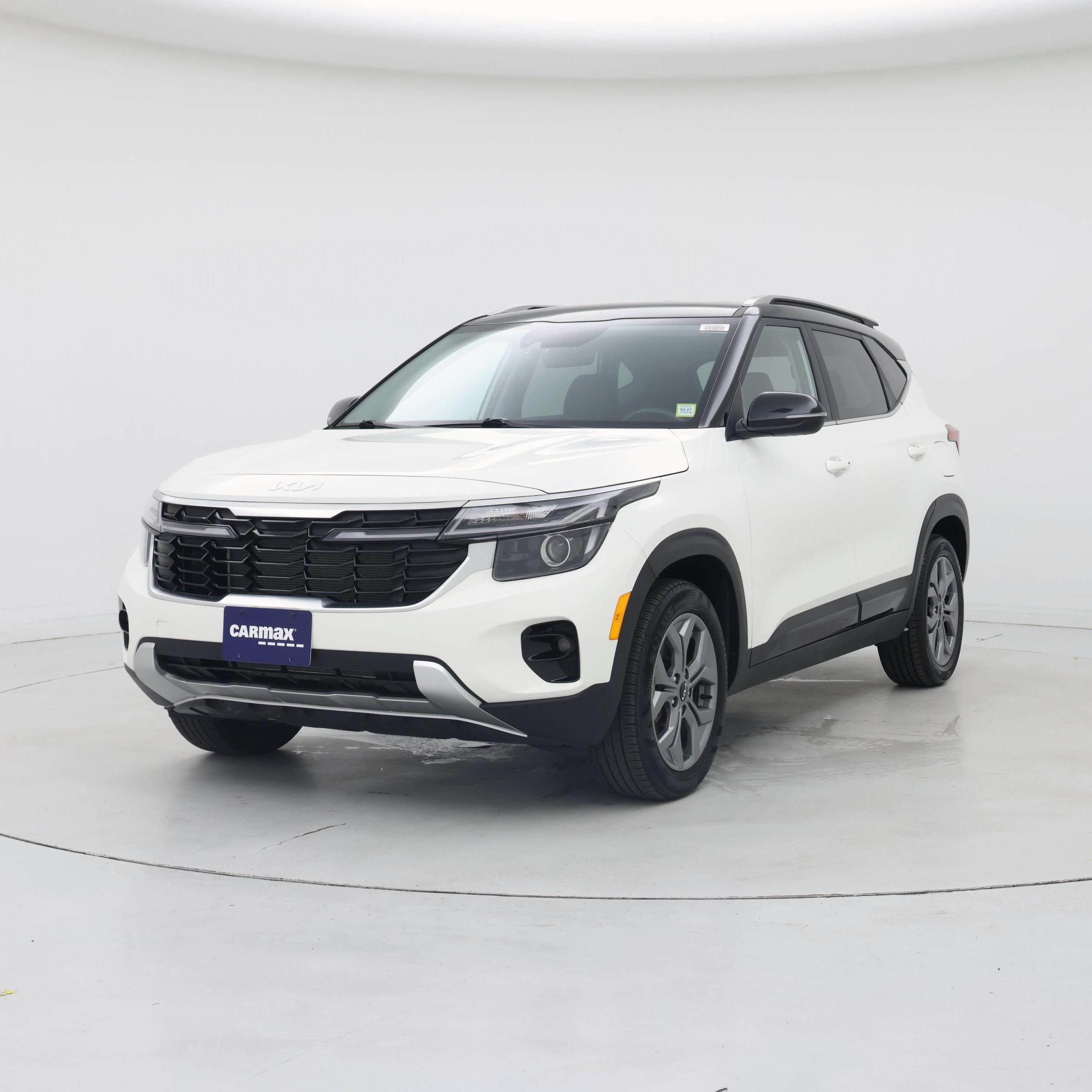 Thumbnail: 2024 Kia Seltos - 4