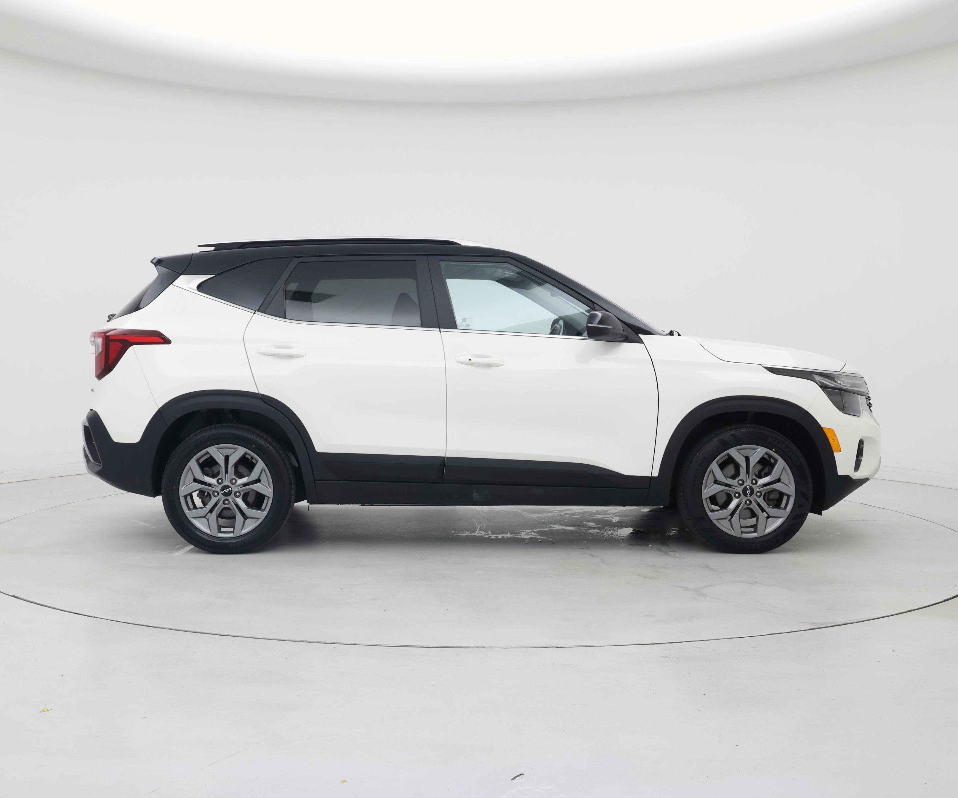 Thumbnail: 2024 Kia Seltos - 7