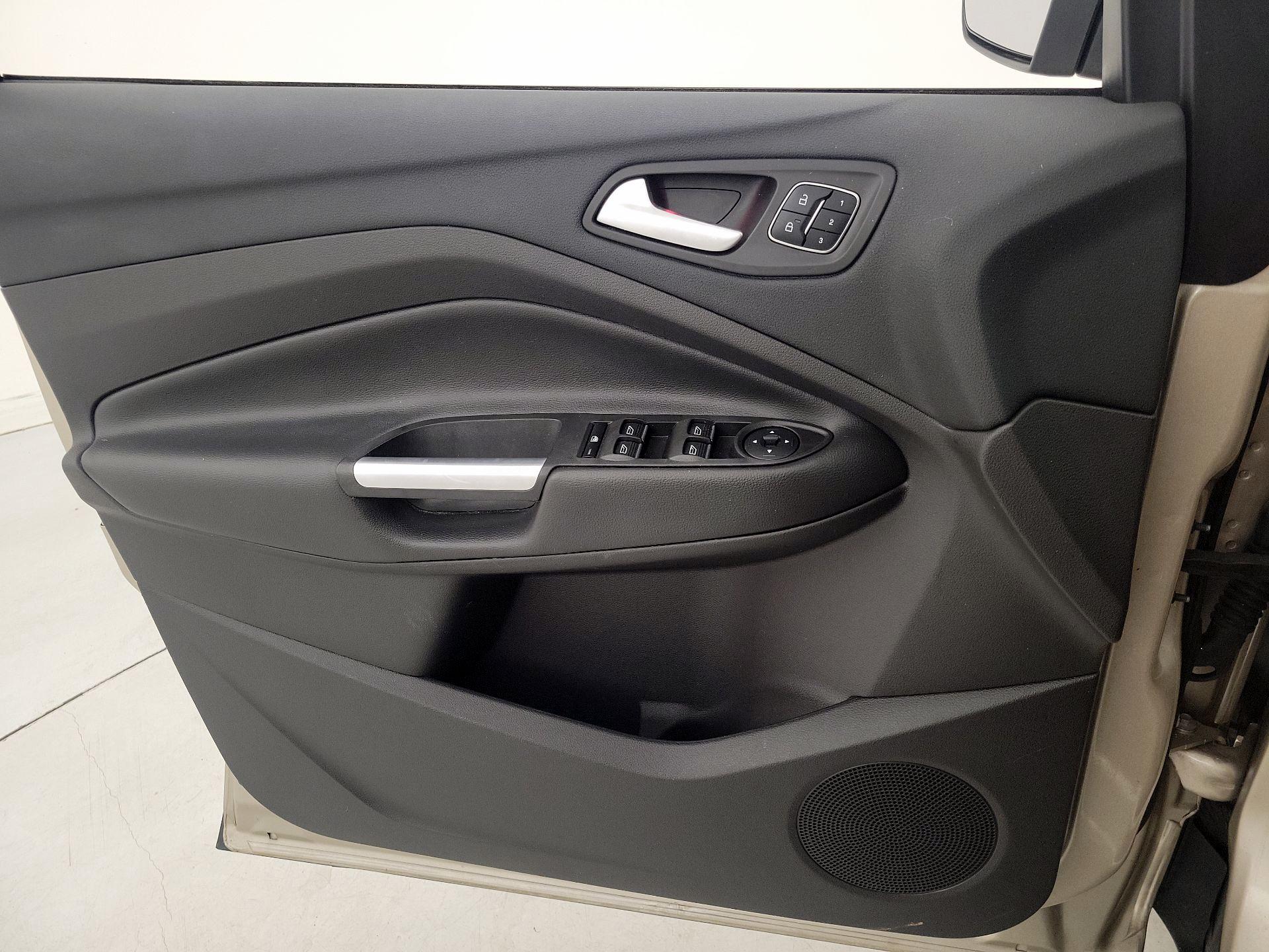 Thumbnail: 2017 Ford Escape - 12