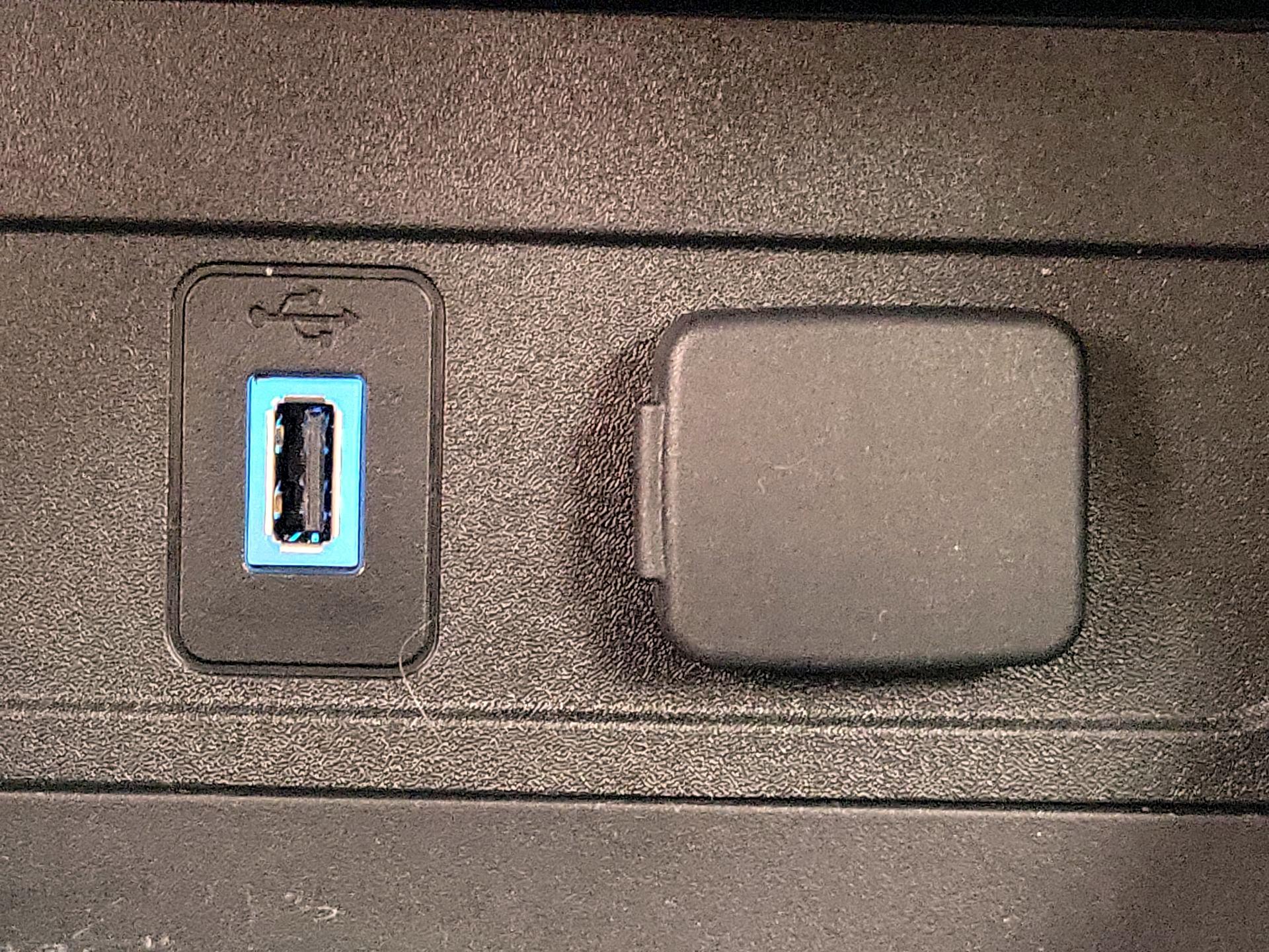 Thumbnail: 2017 Ford Escape - 19