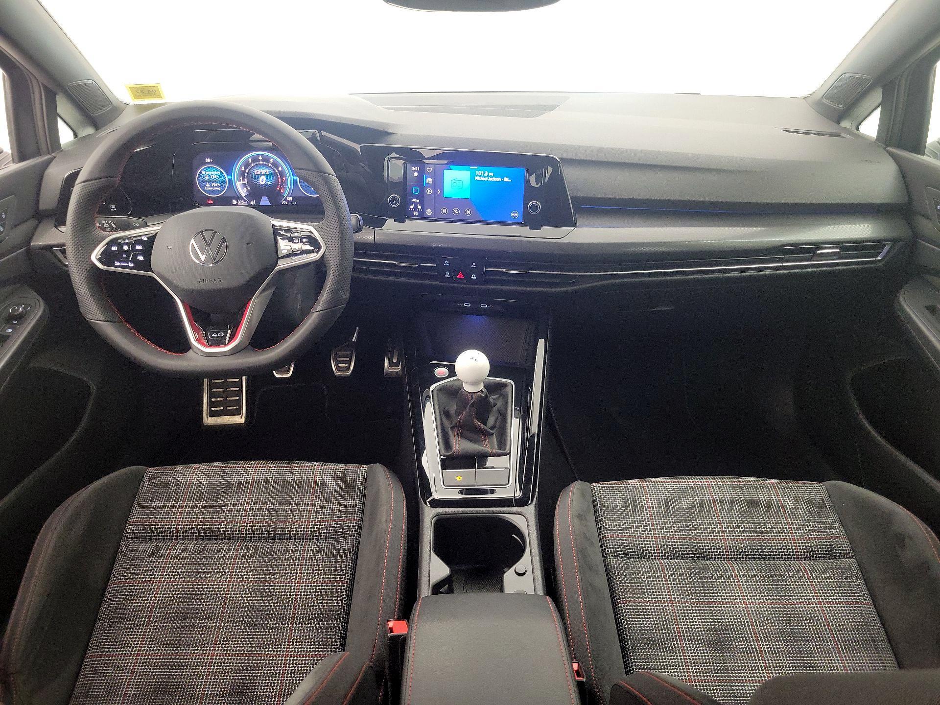 Thumbnail: 2023 Volkswagen Golf - 9