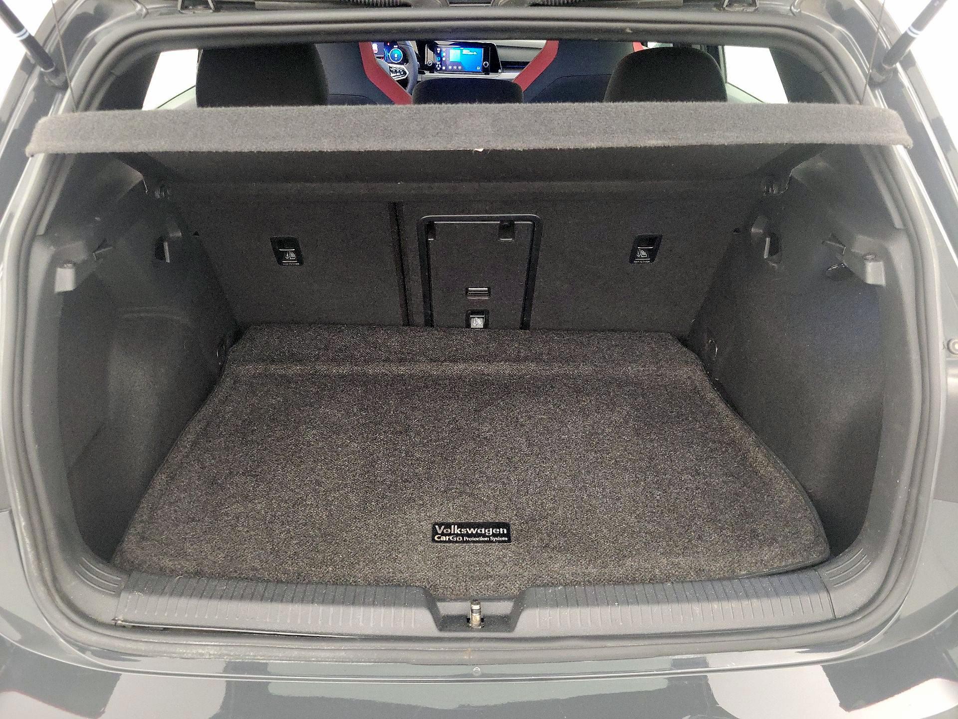 Thumbnail: 2023 Volkswagen Golf - 20