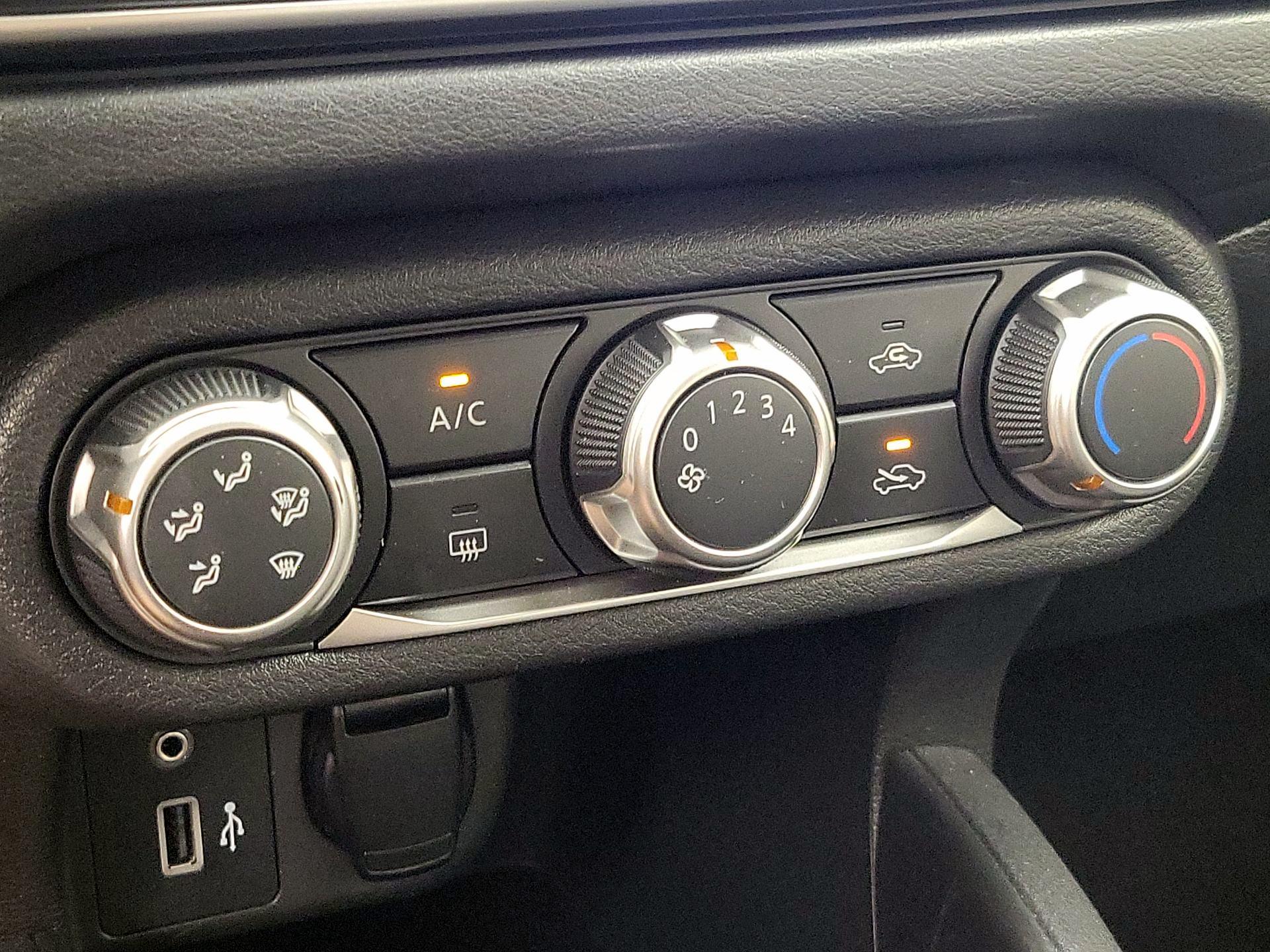 Thumbnail: 2020 Nissan Versa - 16