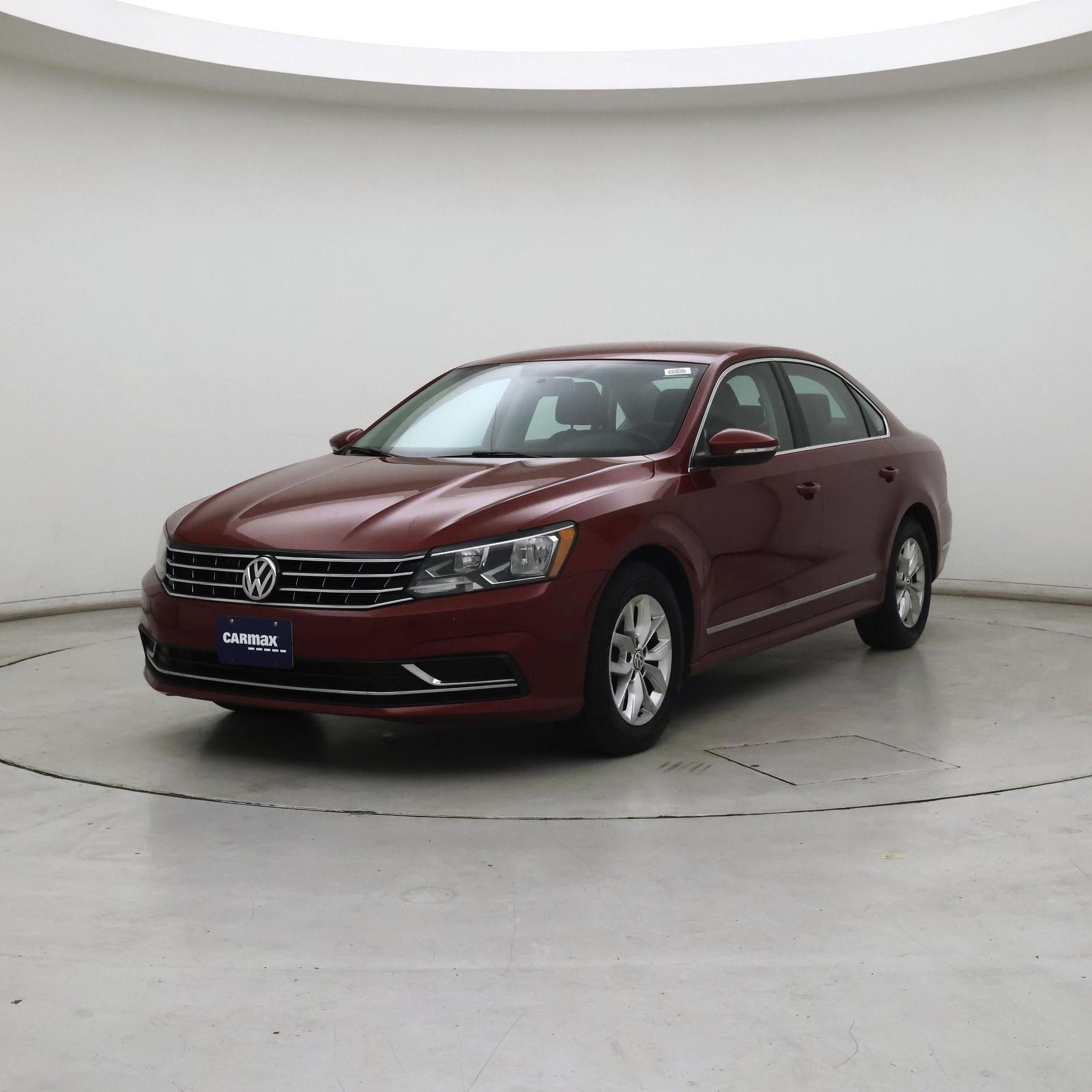Thumbnail: 2016 Volkswagen Passat - 4