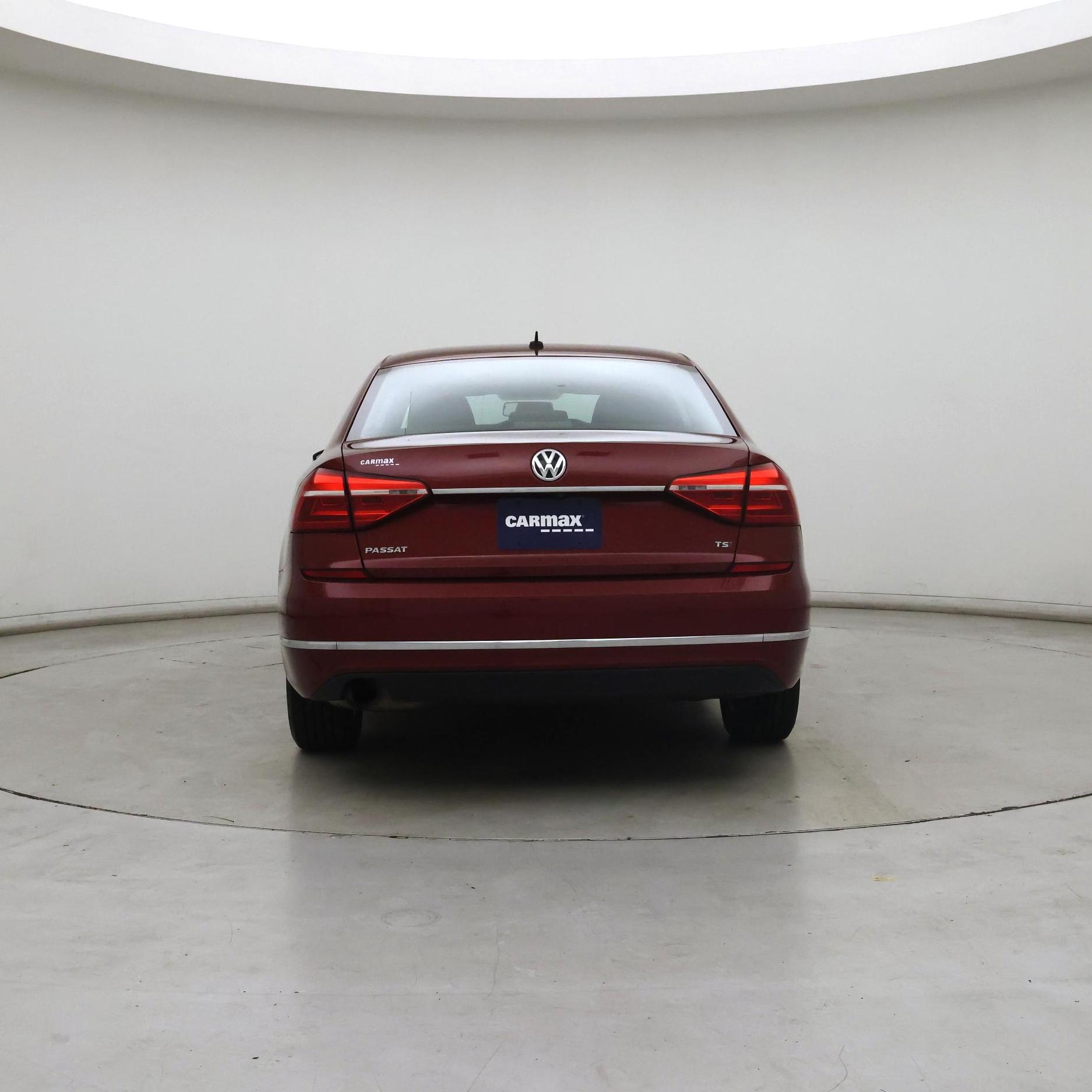 Thumbnail: 2016 Volkswagen Passat - 6
