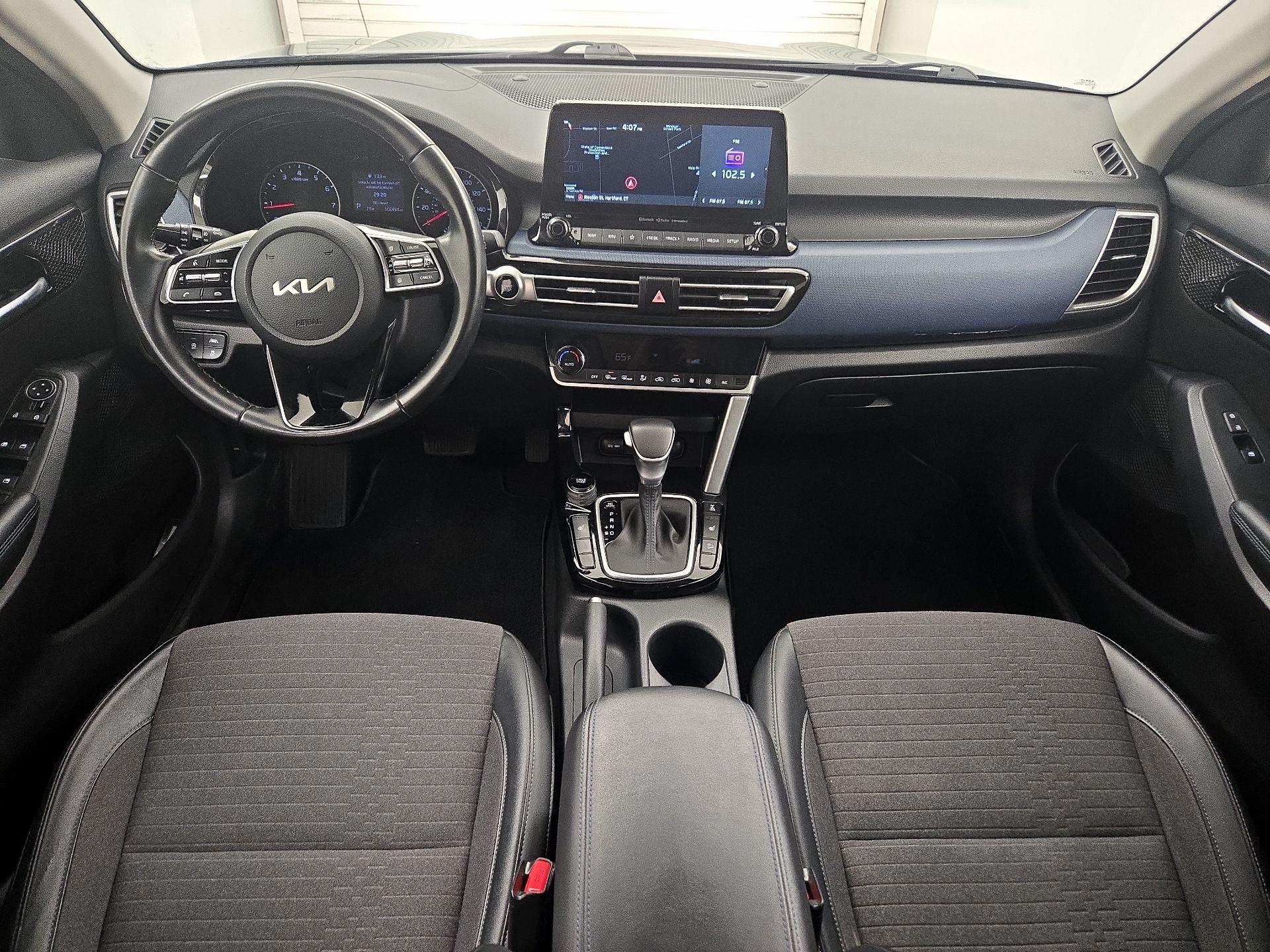 Thumbnail: 2022 Kia Seltos - 9