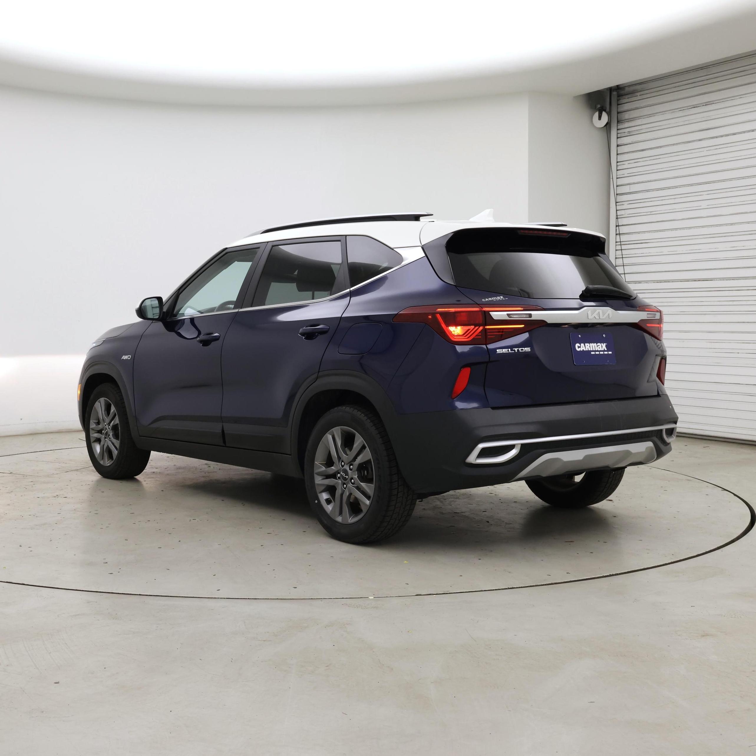 Thumbnail: 2022 Kia Seltos - 2