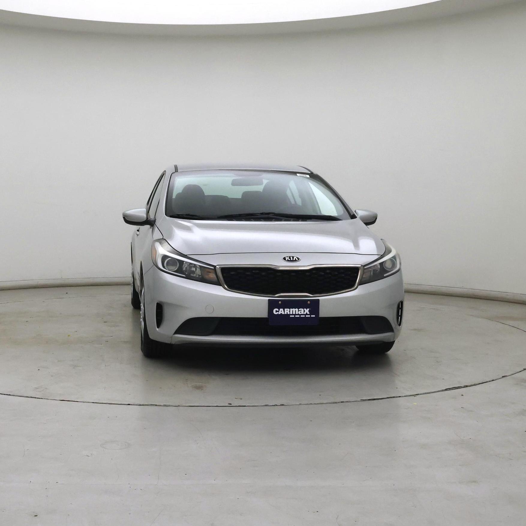 Thumbnail: 2017 Kia Forte - 5