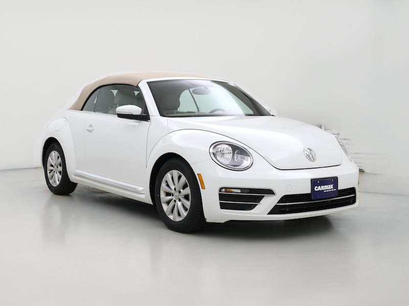 2018 Volkswagen Beetle SE -
                  Hartford, CT
