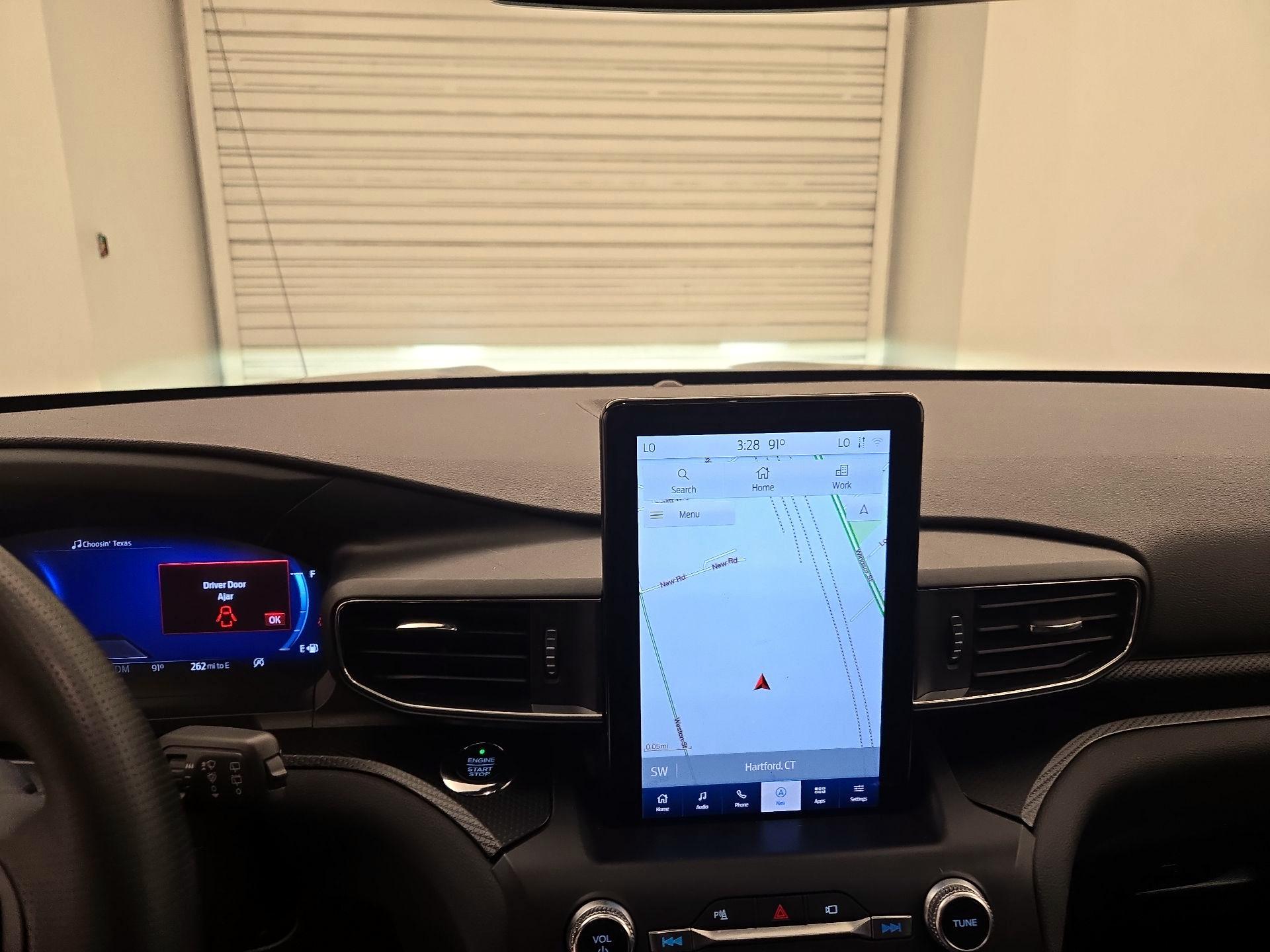 Thumbnail: 2020 Ford Explorer - 9