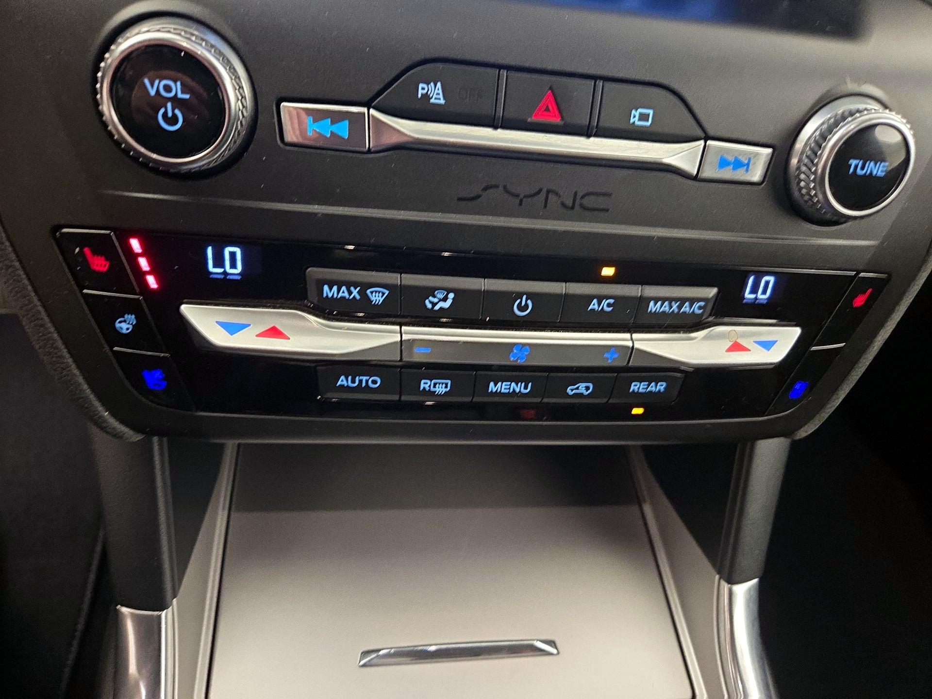 Thumbnail: 2020 Ford Explorer - 17