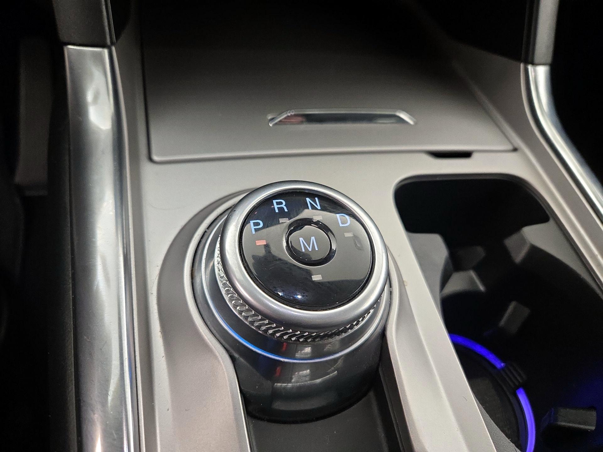 Thumbnail: 2020 Ford Explorer - 18