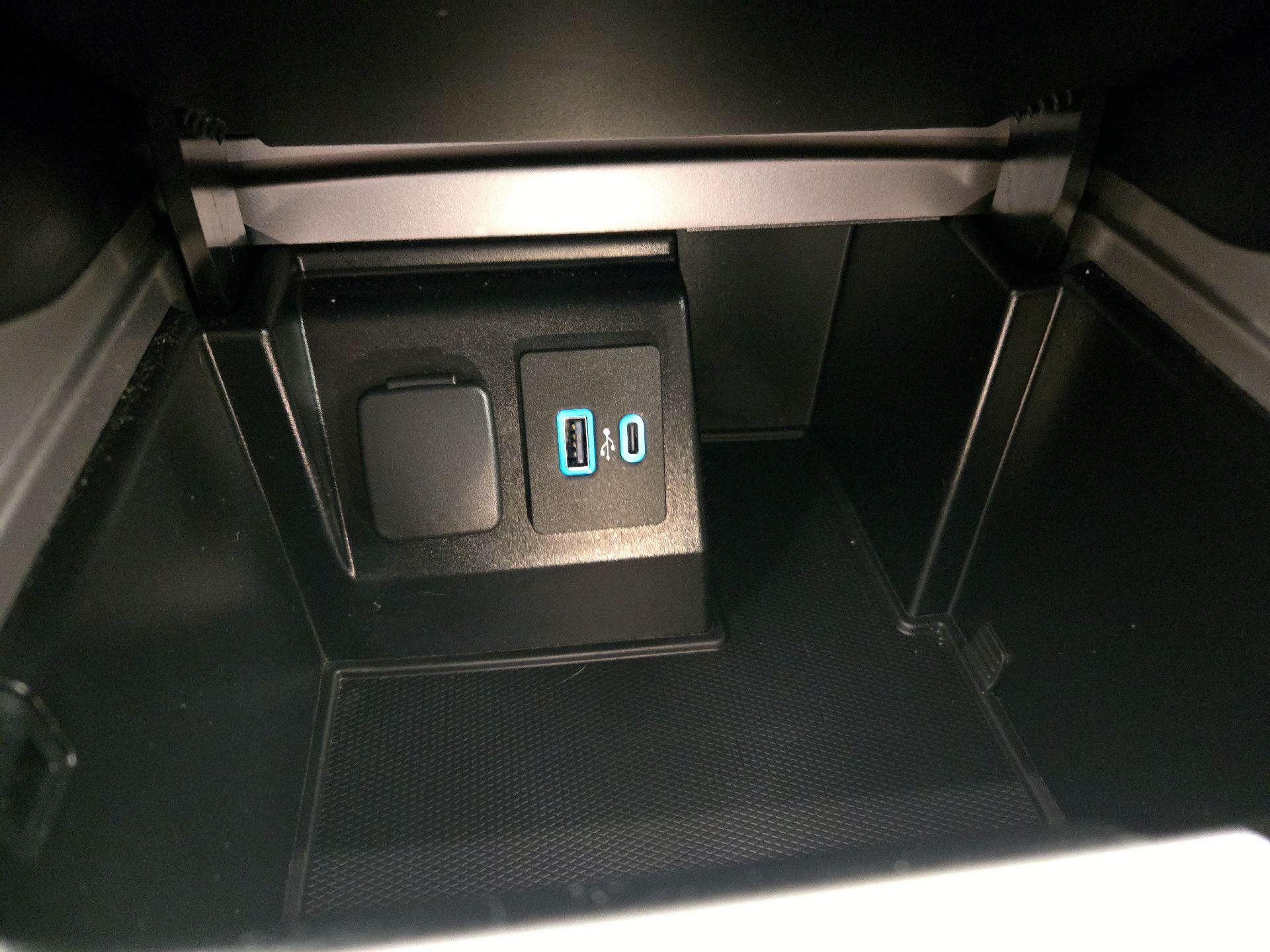 Thumbnail: 2020 Ford Explorer - 19