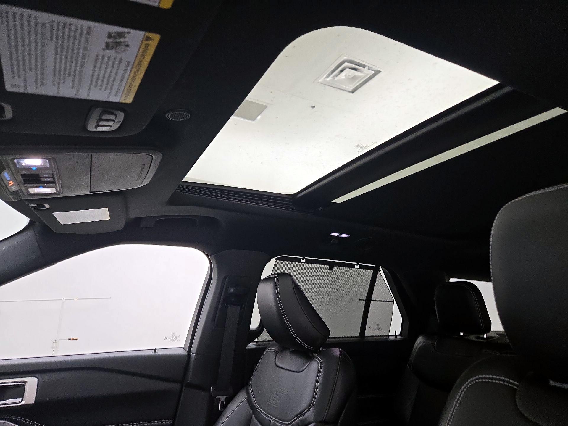 Thumbnail: 2020 Ford Explorer - 20