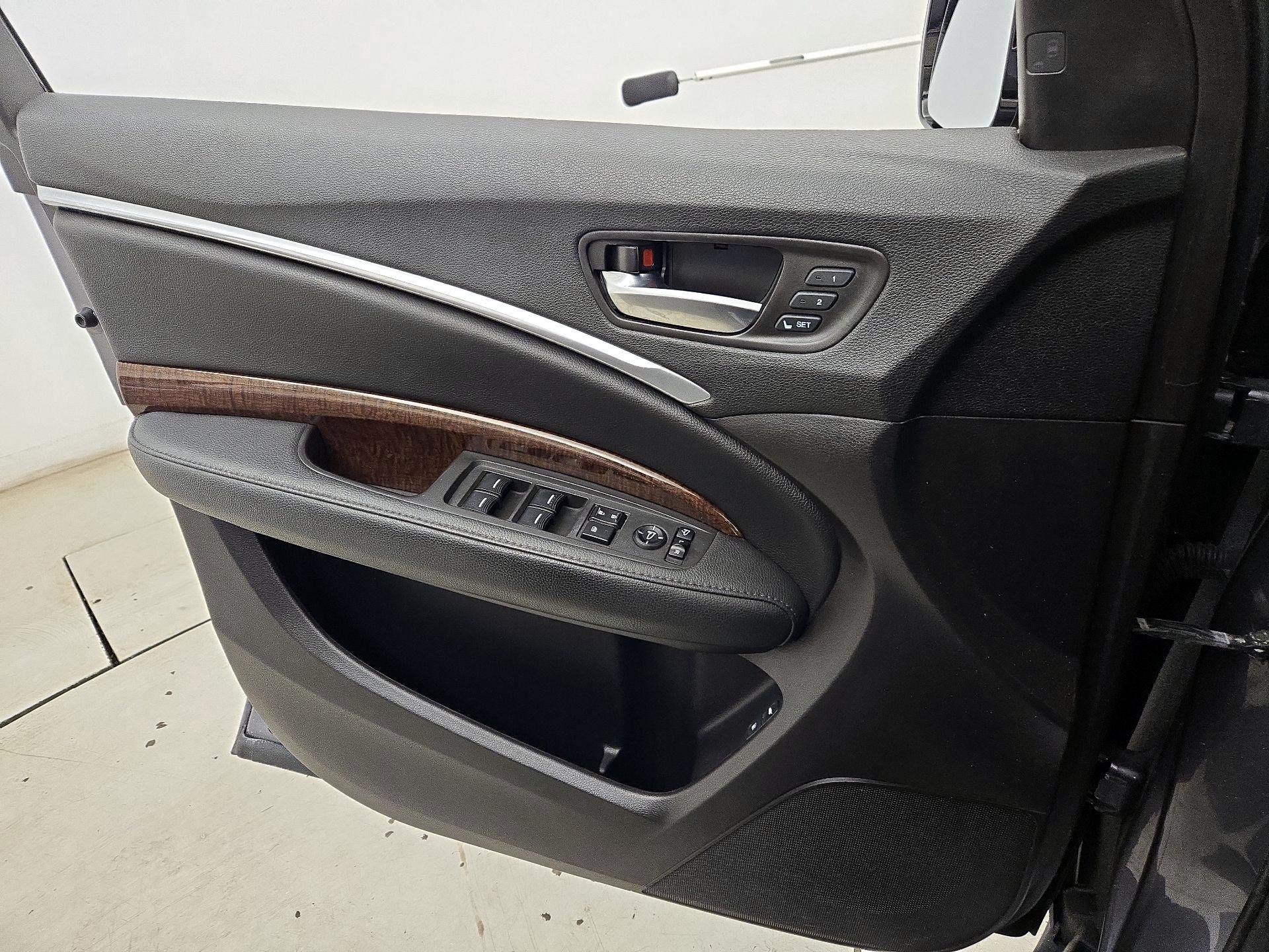 Thumbnail: 2018 Acura MDX - 12