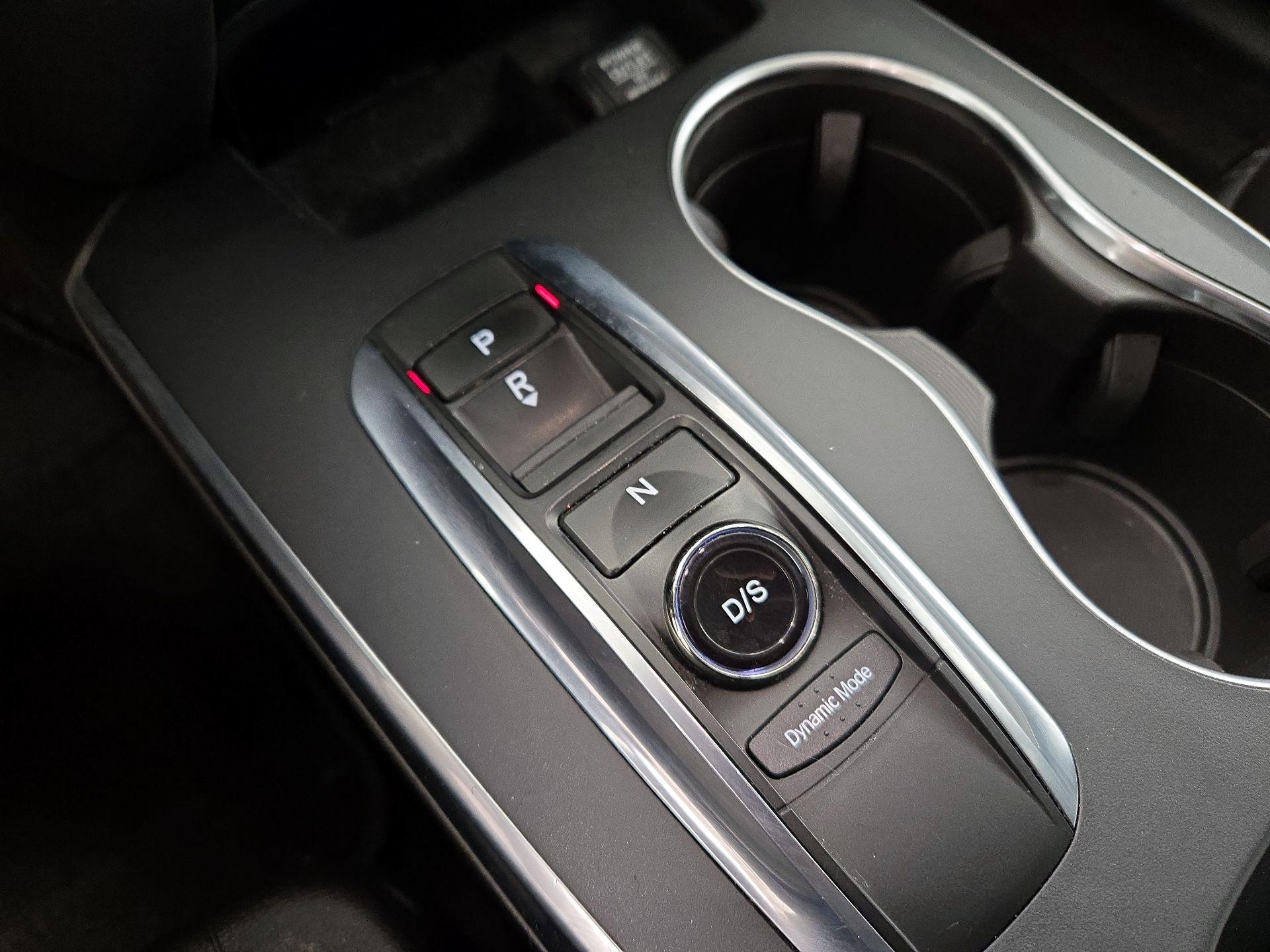 Thumbnail: 2018 Acura MDX - 17