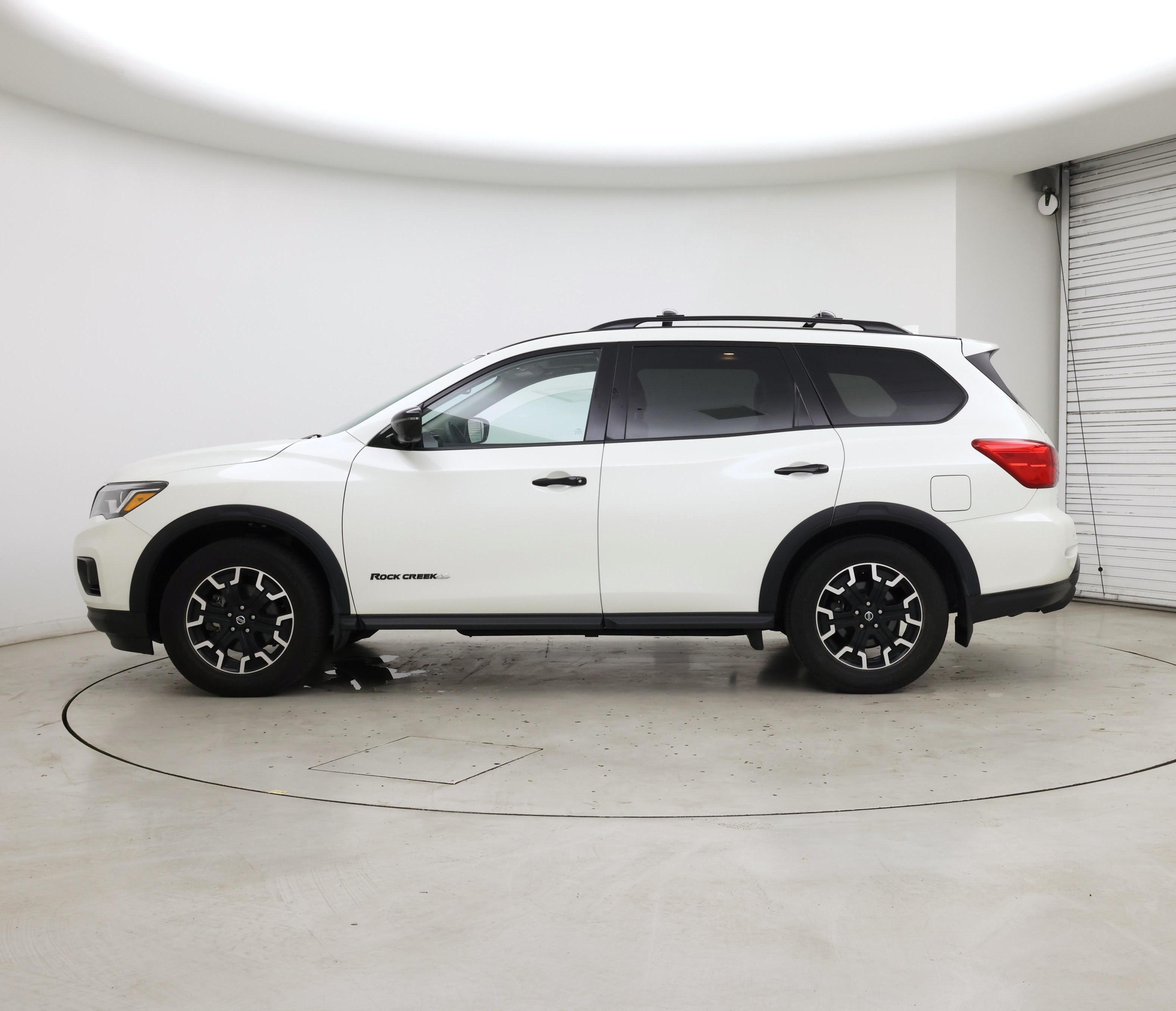 Thumbnail: 2020 Nissan Pathfinder - 3