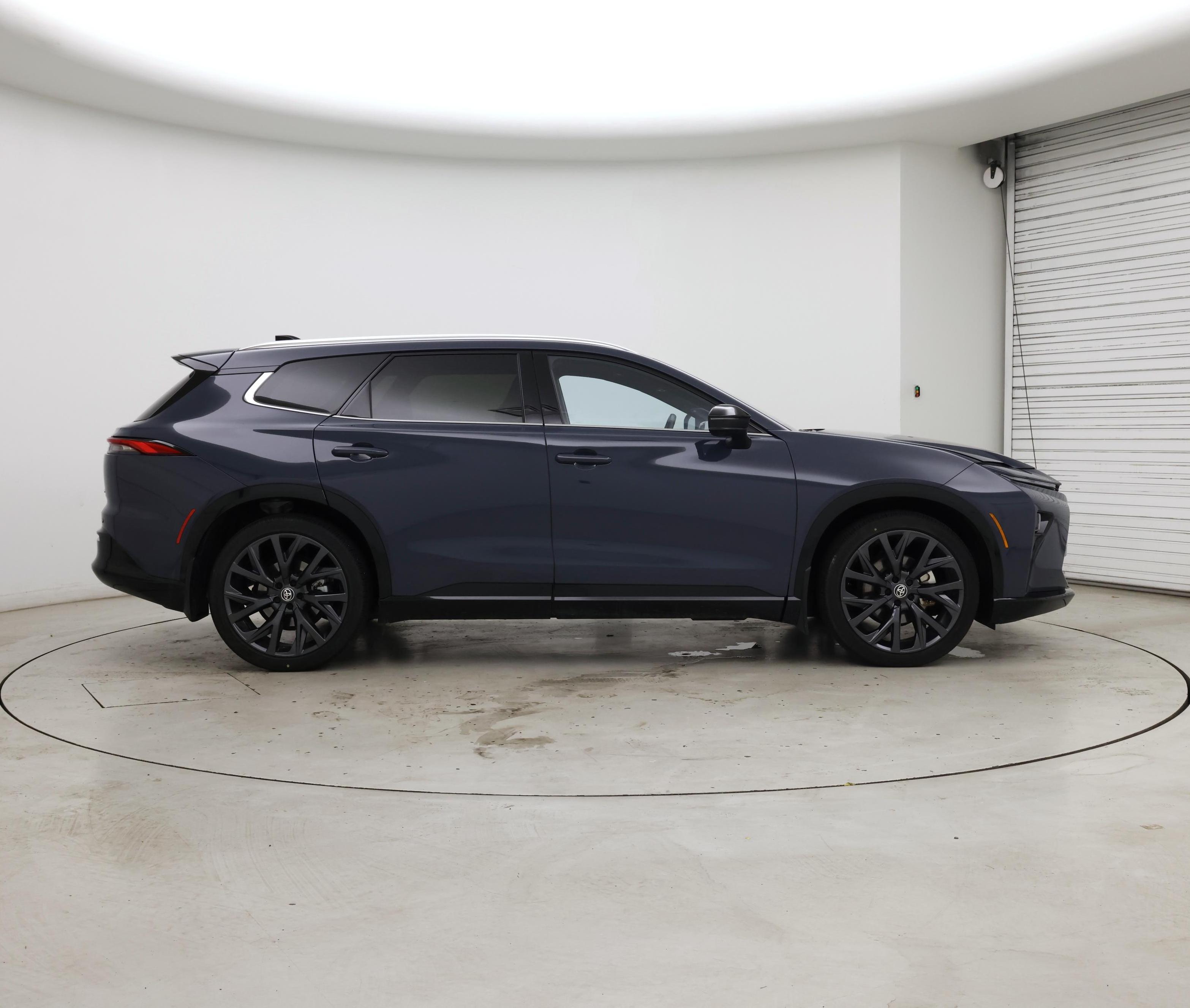 Thumbnail: 2025 Toyota Crown Signia - 7